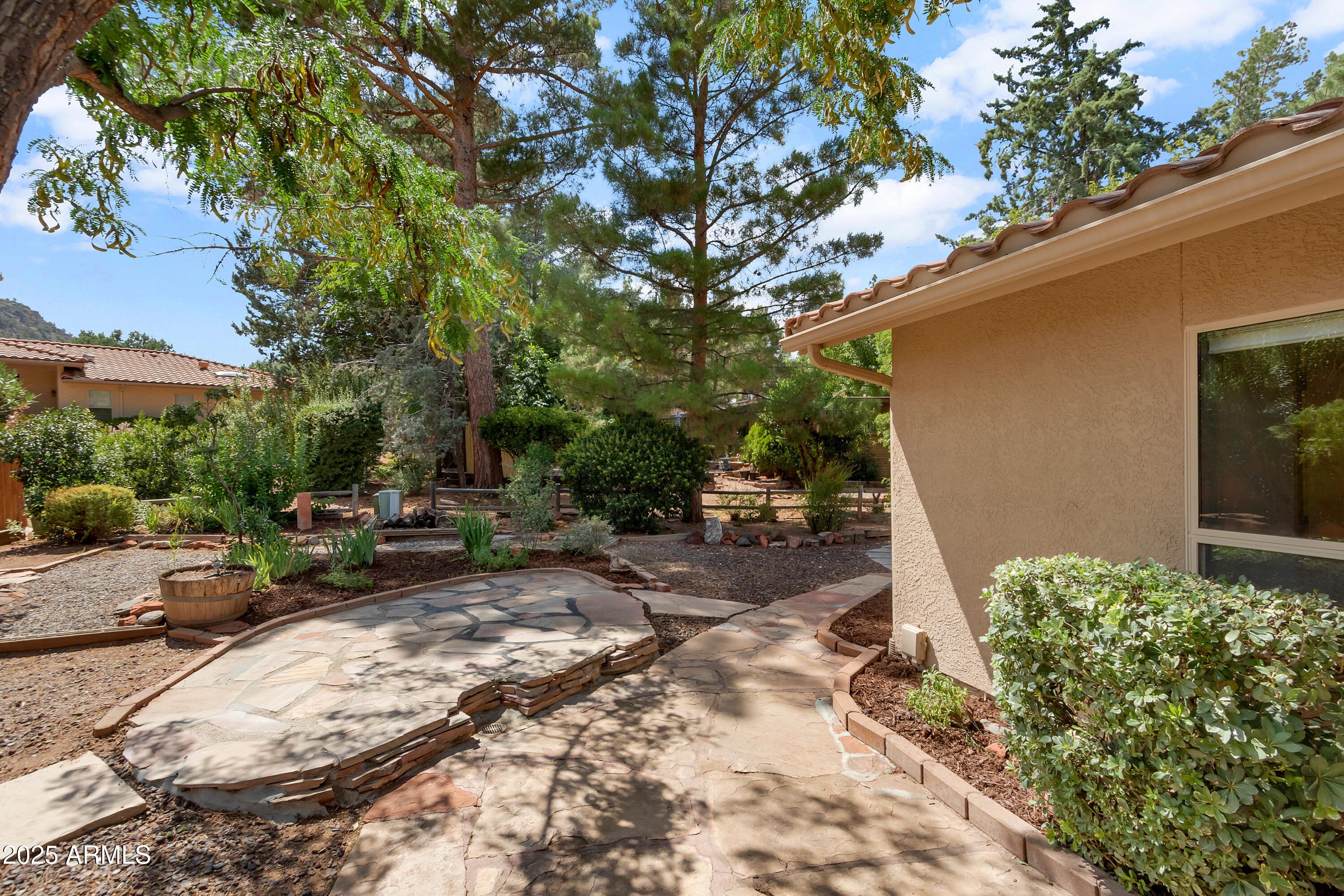 Sedona, Arizona, 86351, United States, 3 Bedrooms Bedrooms, ,Residential,For Sale,1919434