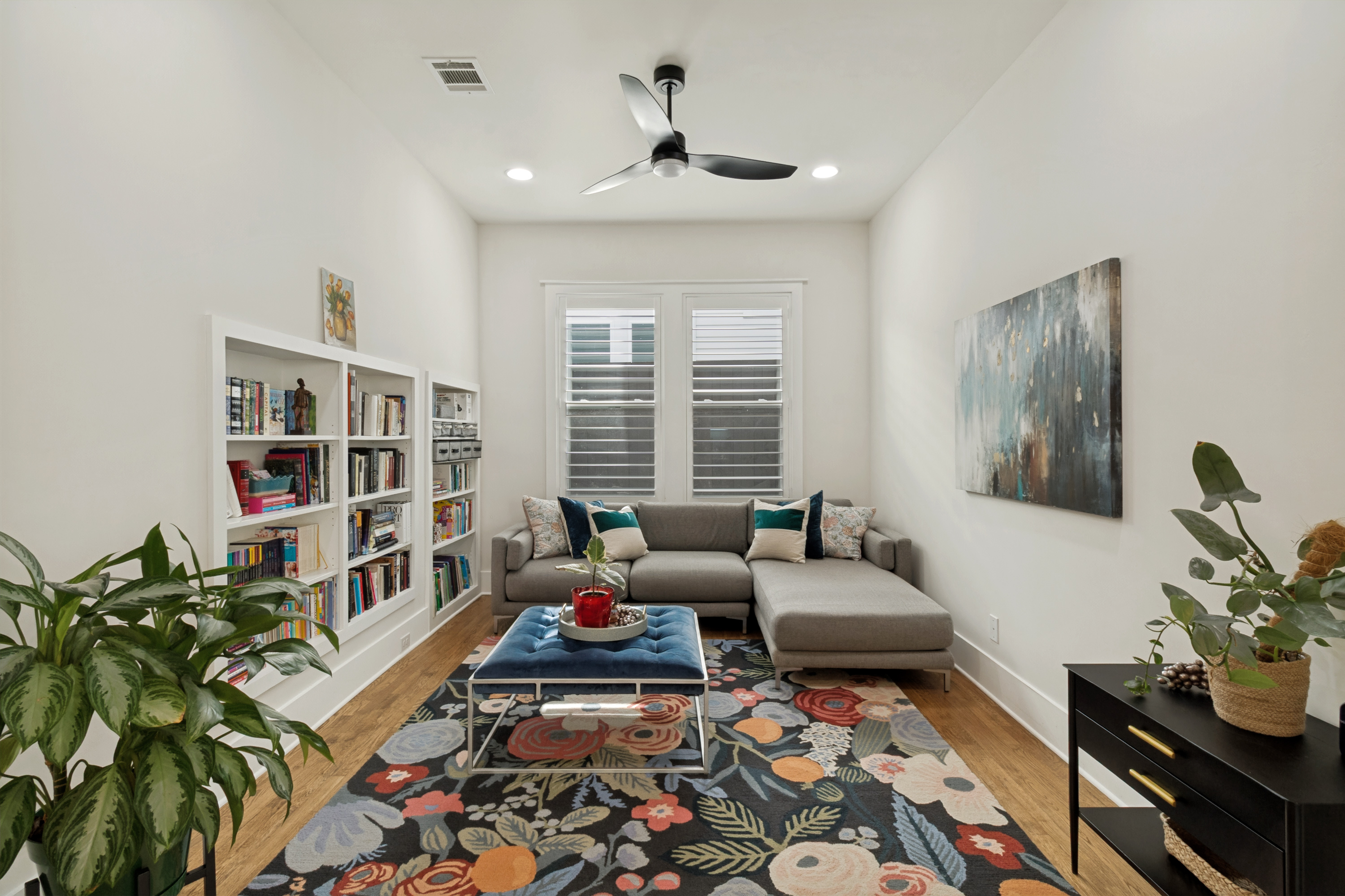  Stylishly Refreshed Craftsman in the Heart of Vickery Place - 物件實景