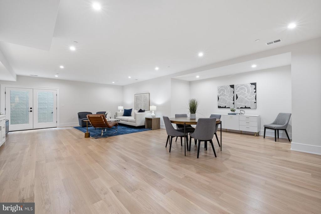 Chevy Chase, Maryland, 20815, United States, 6 Bedrooms Bedrooms, ,7 BathroomsBathrooms,Residential,For Sale,1976530