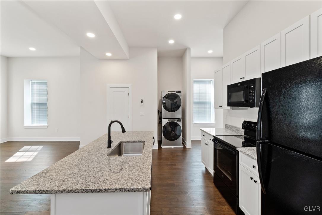 Allentown City, Pennsylvania, 18109, United States, 5 Bedrooms Bedrooms, ,5 BathroomsBathrooms,Residential,For Sale,1759200
