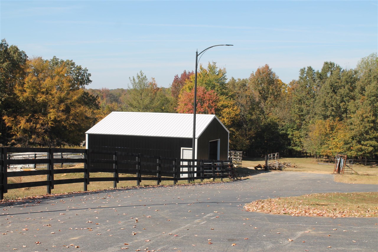 Bowling Green, Kentucky, 42101, United States, 3 Bedrooms Bedrooms, ,2 BathroomsBathrooms,Residential,For Sale,1838101