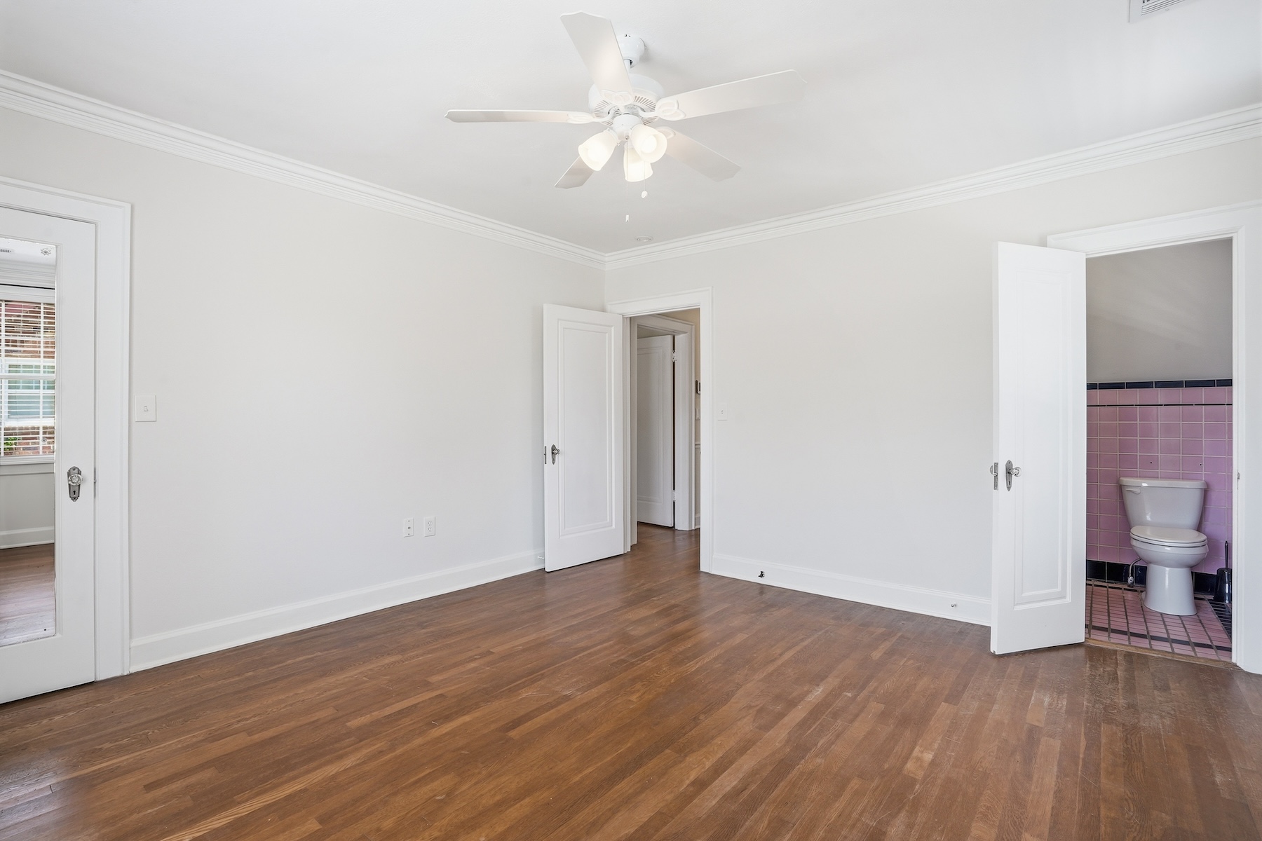  Charming Brick Bungalow in Ardsley Park with Modern Updates - 物件實景