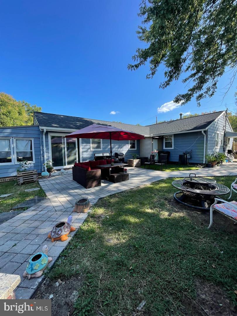 Alexandria, Virginia, 22303, United States, 4 Bedrooms Bedrooms, ,2 BathroomsBathrooms,Residential,For Sale,1989400