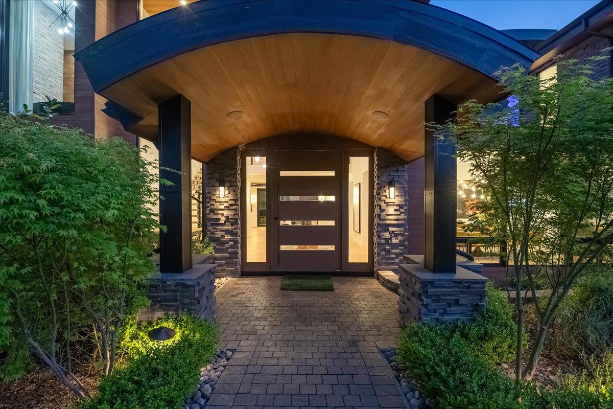 Saratoga, California, 95070, United States, 6 Bedrooms Bedrooms, ,11 BathroomsBathrooms,Residential,For Sale,1971416