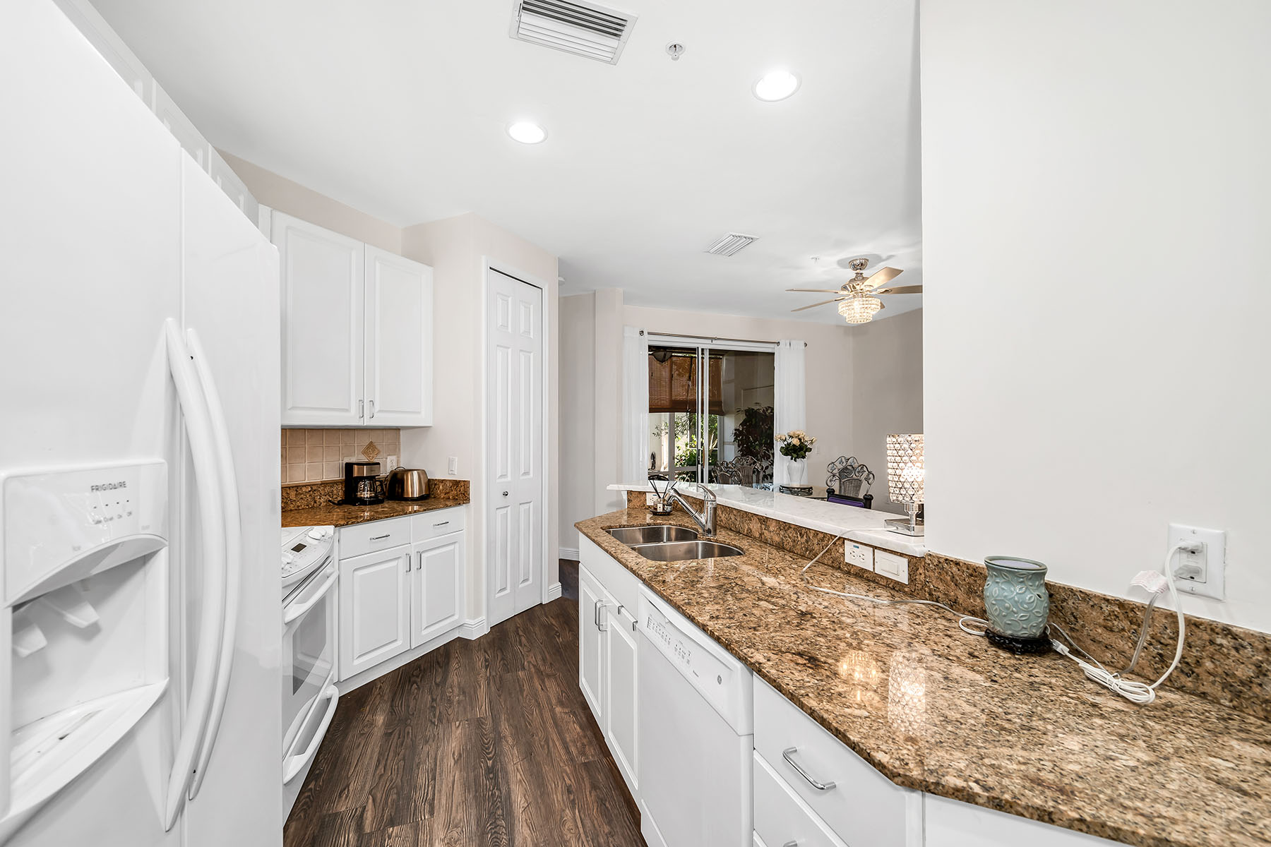  STERLING OAKS - SWEETWATER BAY - 物件實景