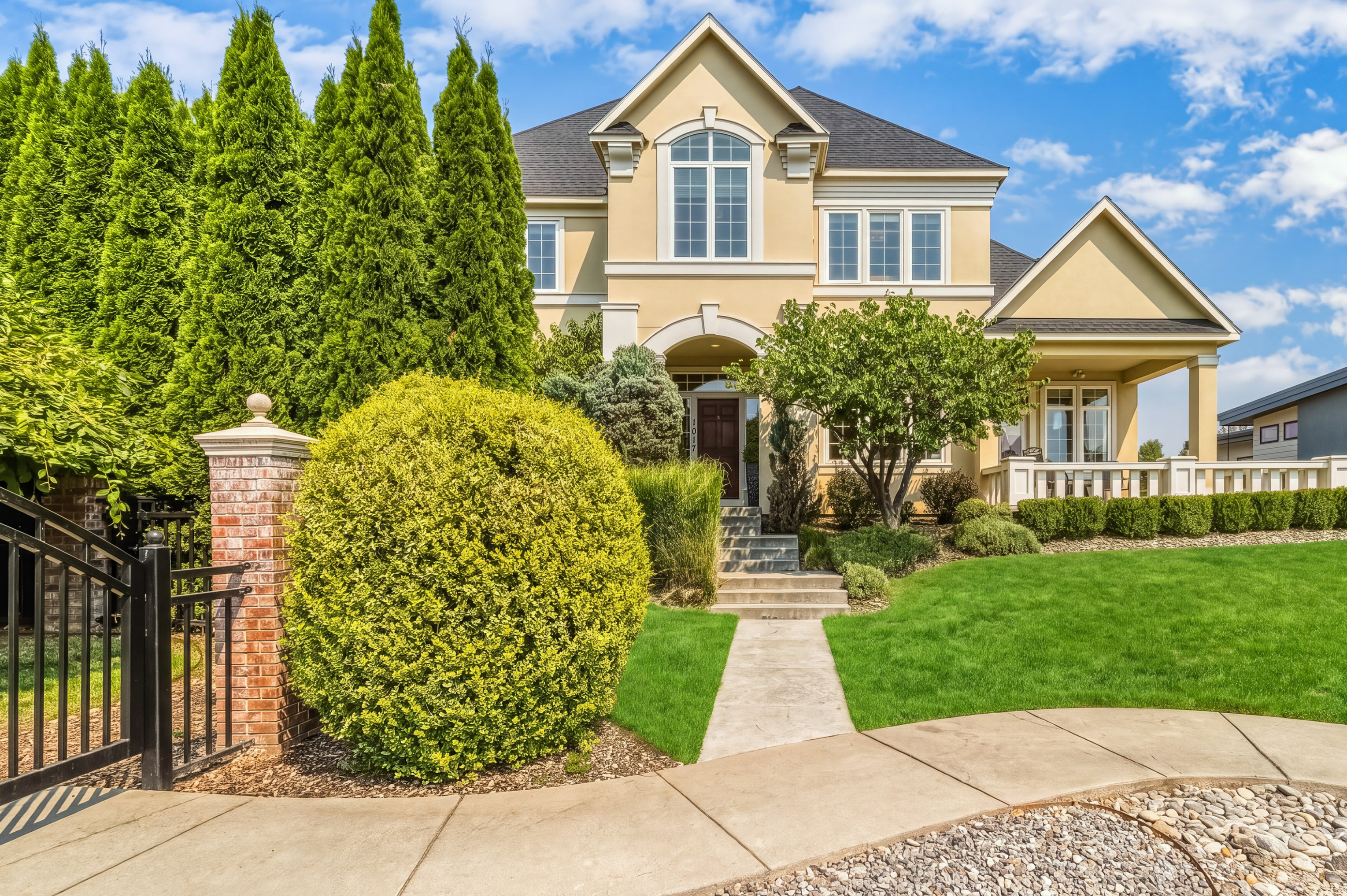  1017 SE Crestlane Drive - 物件實景