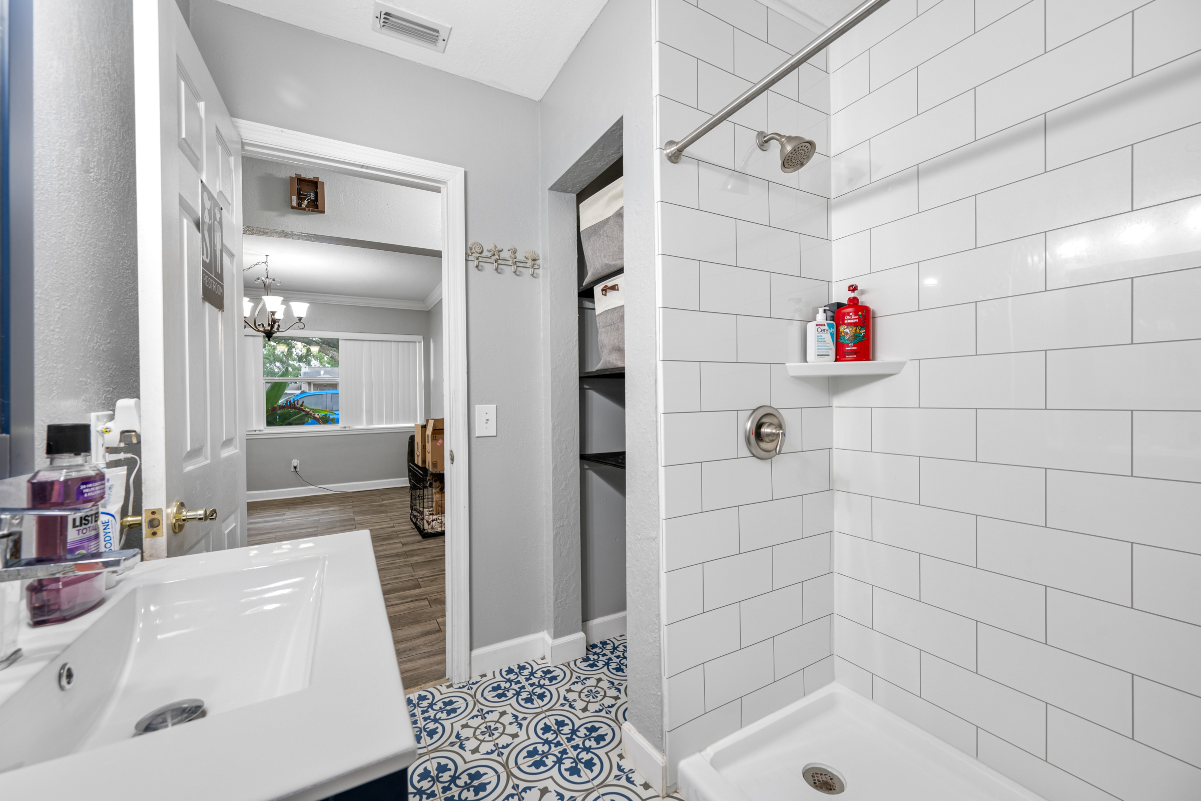 Clearwater, Florida, 33764, United States, 3 Bedrooms Bedrooms, ,2 BathroomsBathrooms,Residential,For Sale,1879424