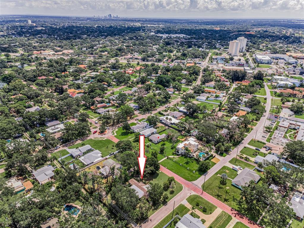 St Petersburg, Florida, 33707, United States, 2 Bedrooms Bedrooms, ,2 BathroomsBathrooms,Residential,For Sale,1926167