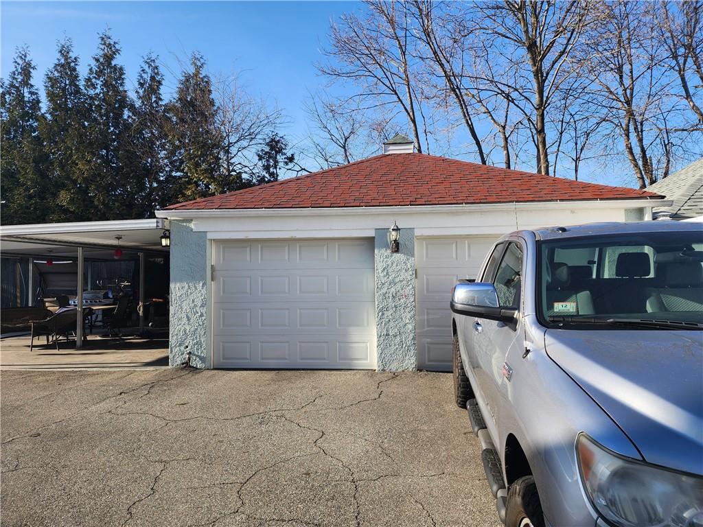 Cranston, Rhode Island, 02905, United States, 5 Bedrooms Bedrooms, ,3 BathroomsBathrooms,Residential,For Sale,1930877