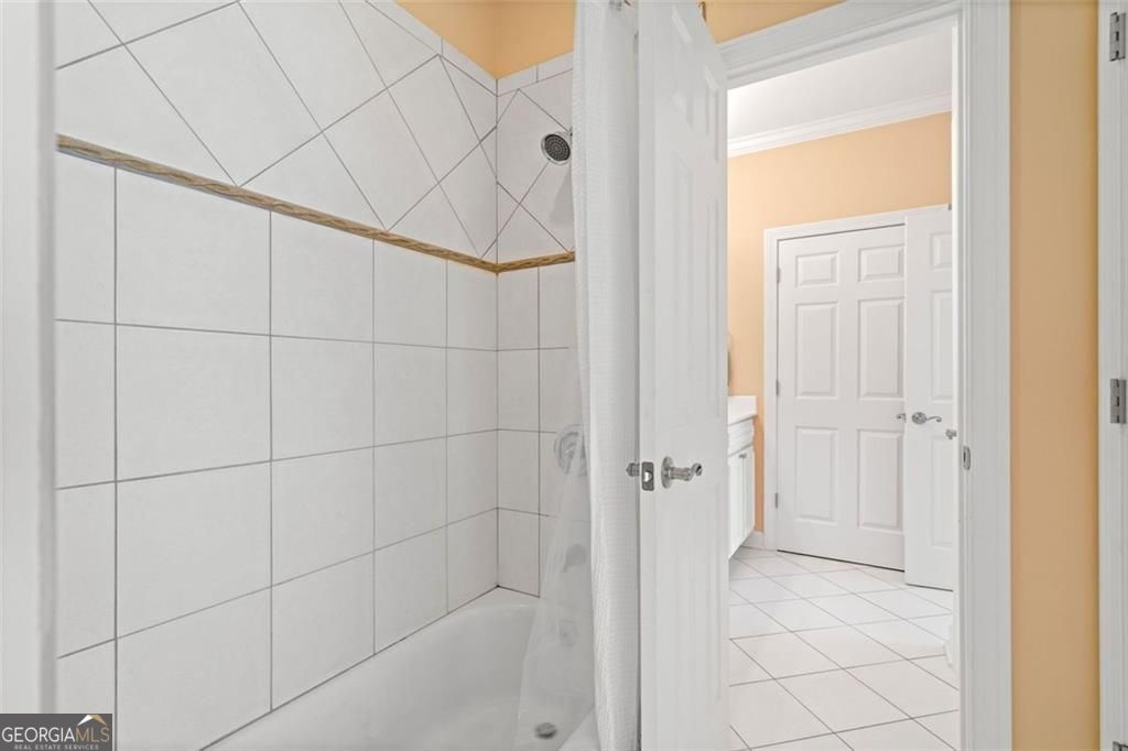 Canton, Georgia, 30114, United States, 4 Bedrooms Bedrooms, ,5 BathroomsBathrooms,Residential,For Sale,1880359