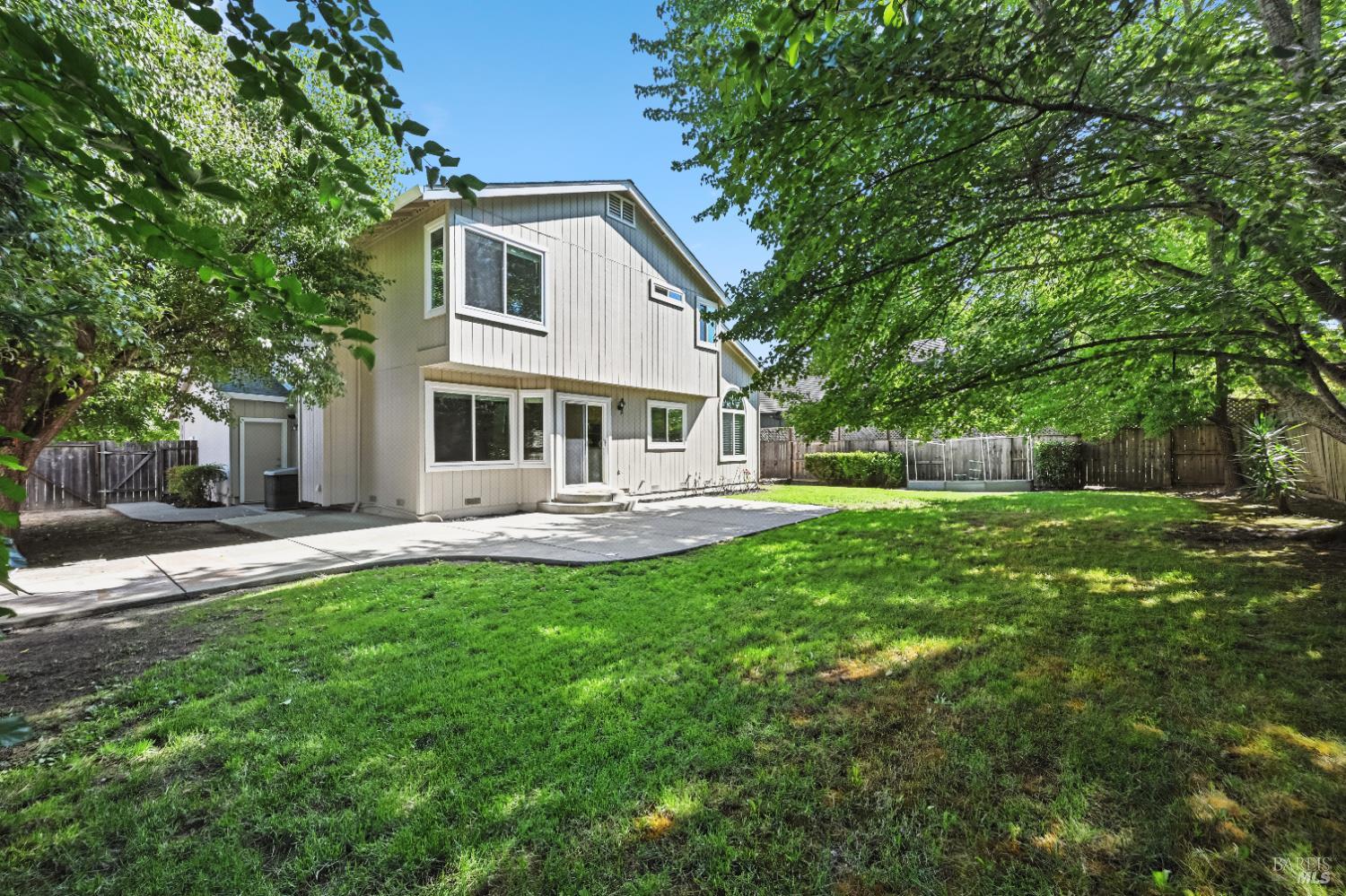 Windsor, California, 95492, United States, 4 Bedrooms Bedrooms, ,3 BathroomsBathrooms,Residential,For Sale,1926215