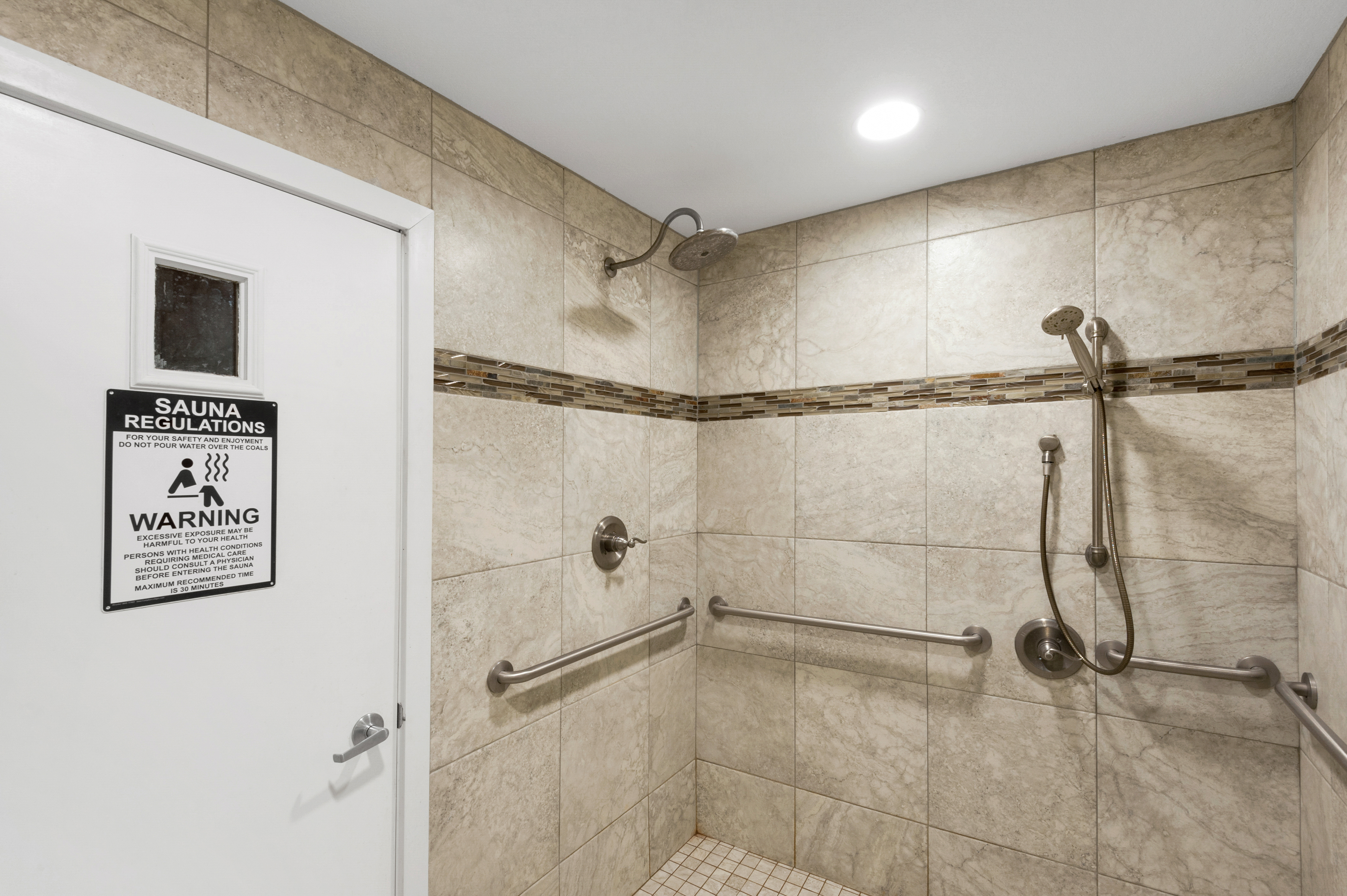  Top-Floor Studio Condo Ideal As Vacation Home Or Rental Investment - 物件實景