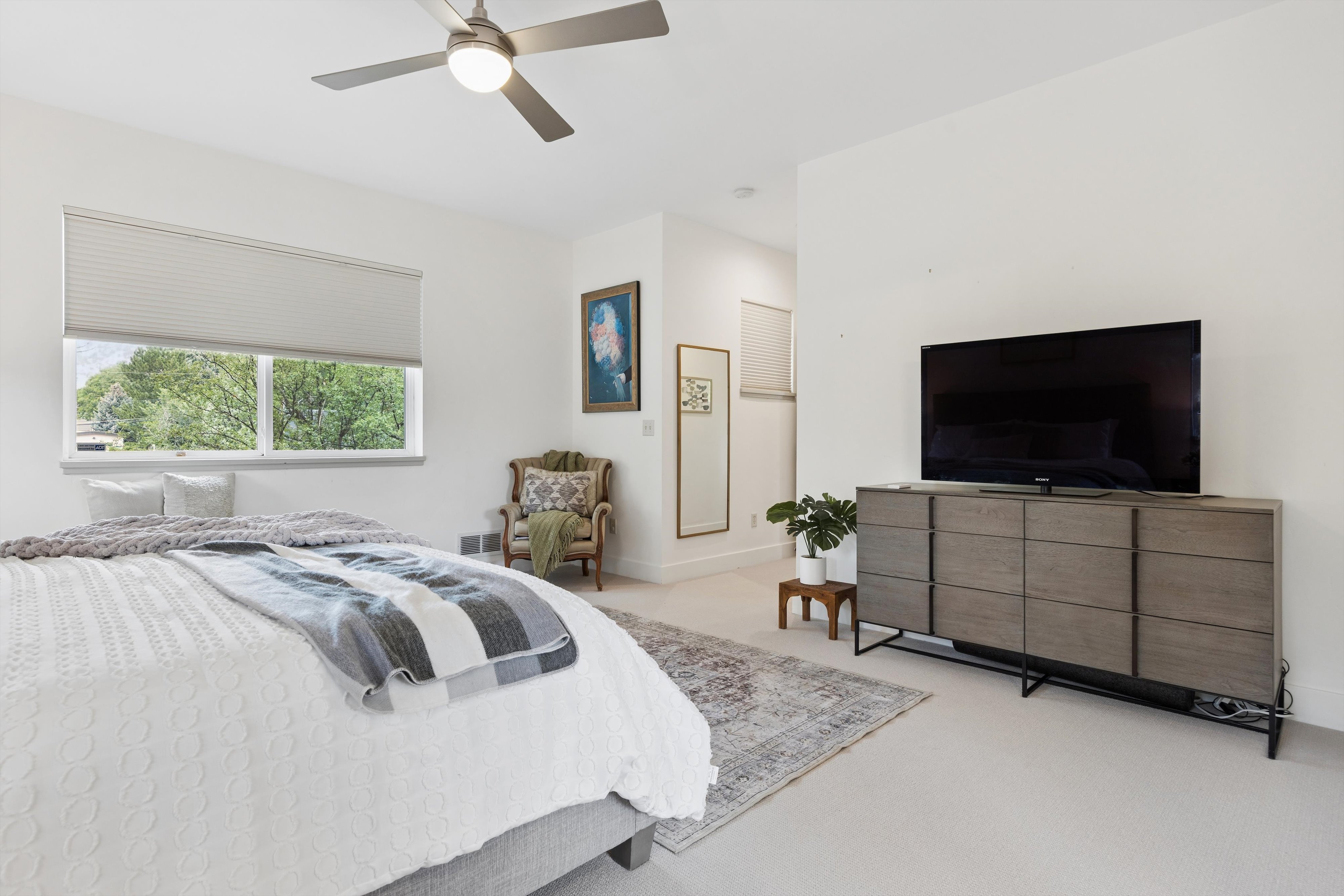  Lovely Home Set in One of Boulder