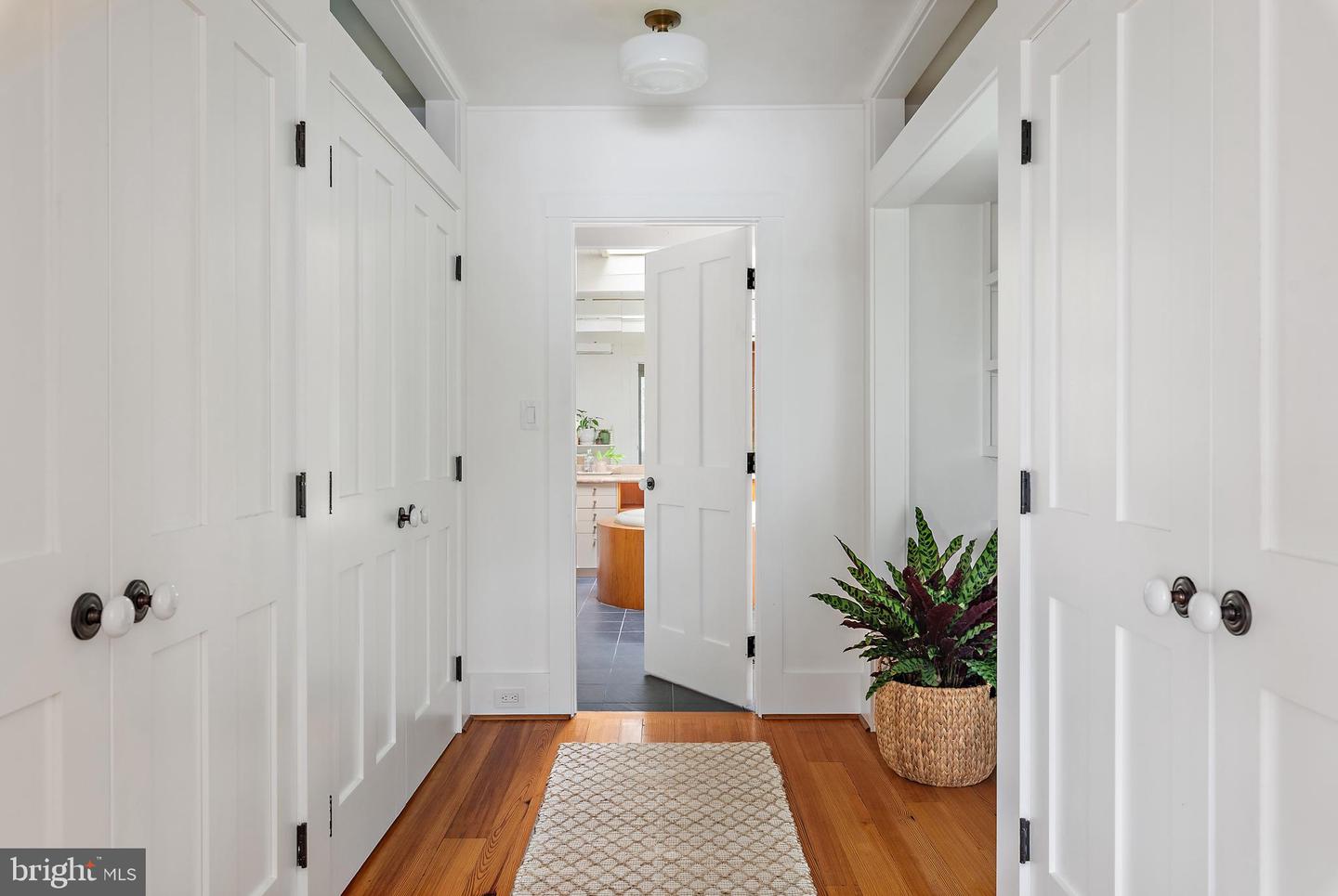 Annapolis, Maryland, 21403, United States, 5 Bedrooms Bedrooms, ,4 BathroomsBathrooms,Residential,For Sale,1895368