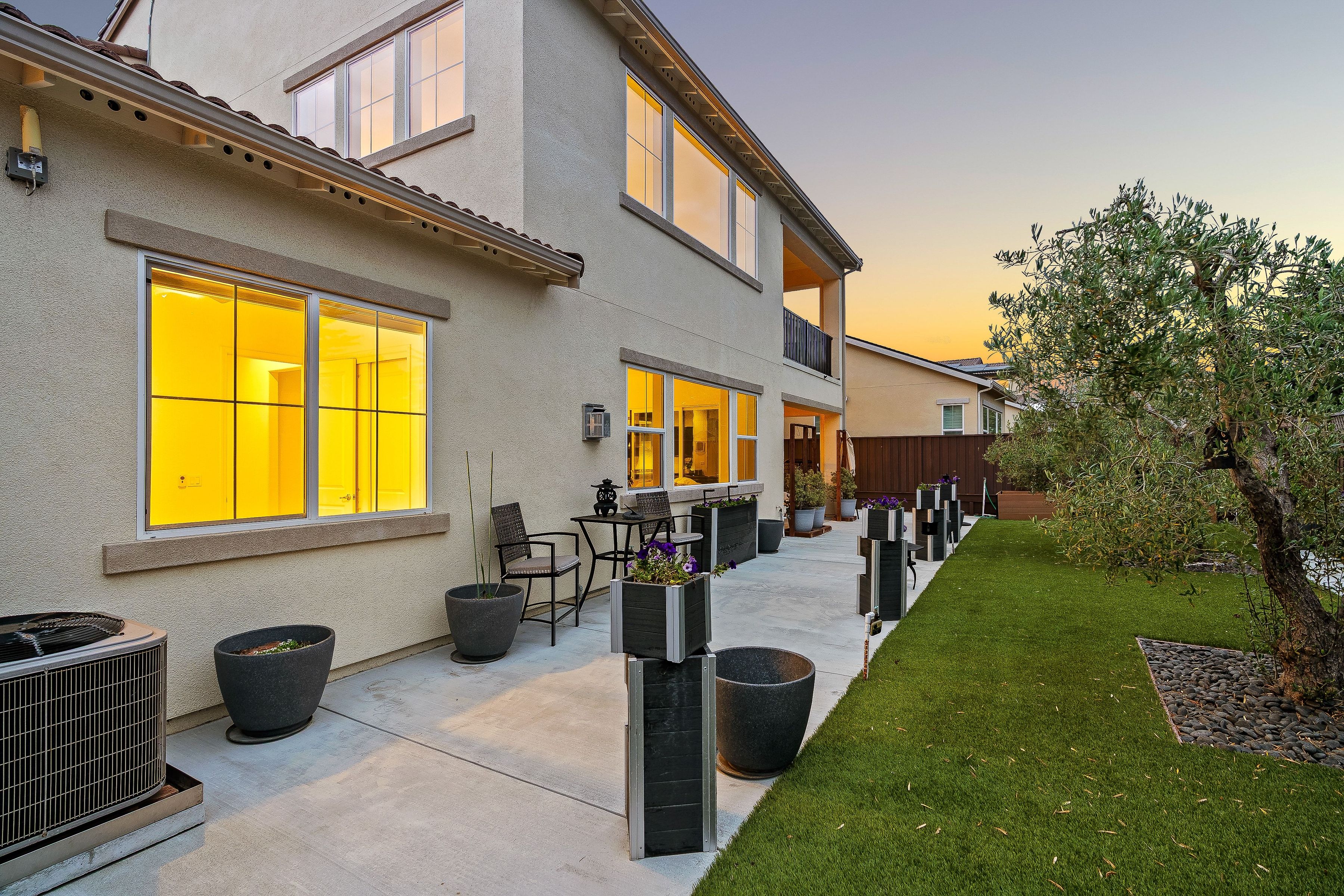  600 Bluffs Drive - 物件實景