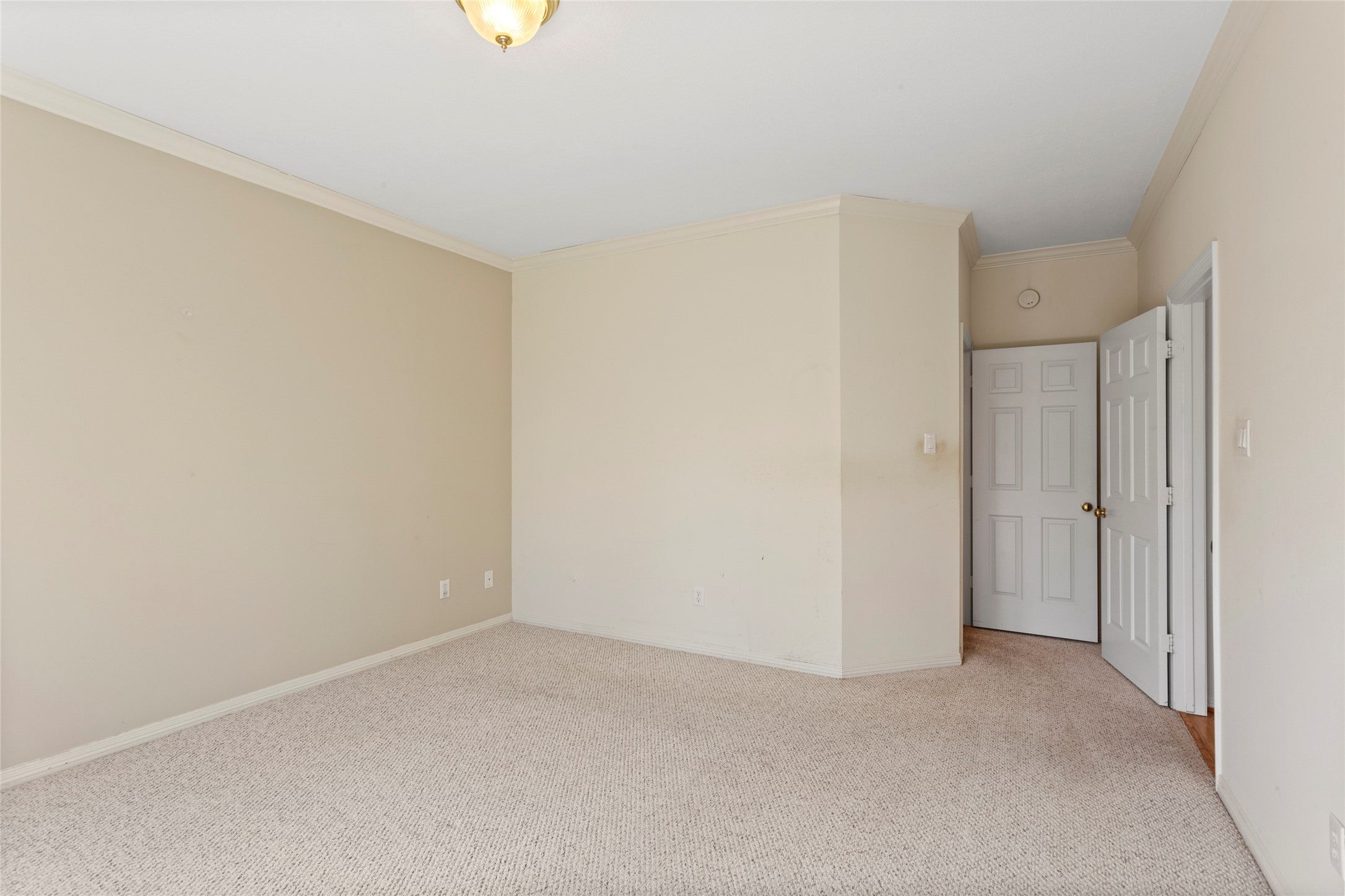 Houston, Texas, 77055, United States, 3 Bedrooms Bedrooms, ,2 BathroomsBathrooms,Residential,For Sale,1923474