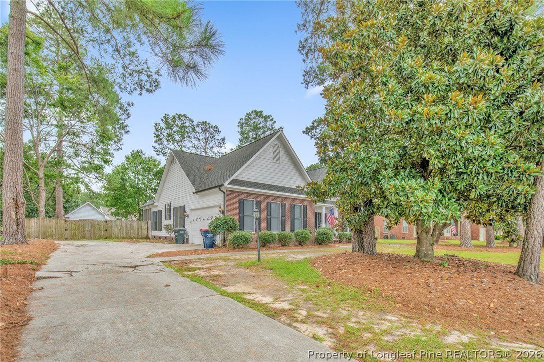 Labrador Dr, Hope Mills, NC 28348 #1