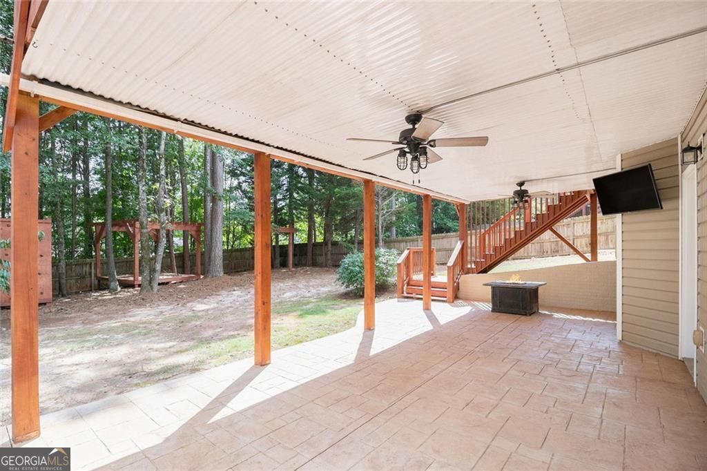 Newnan, Georgia, 30265, United States, 4 Bedrooms Bedrooms, ,3 BathroomsBathrooms,Residential,For Sale,1922680