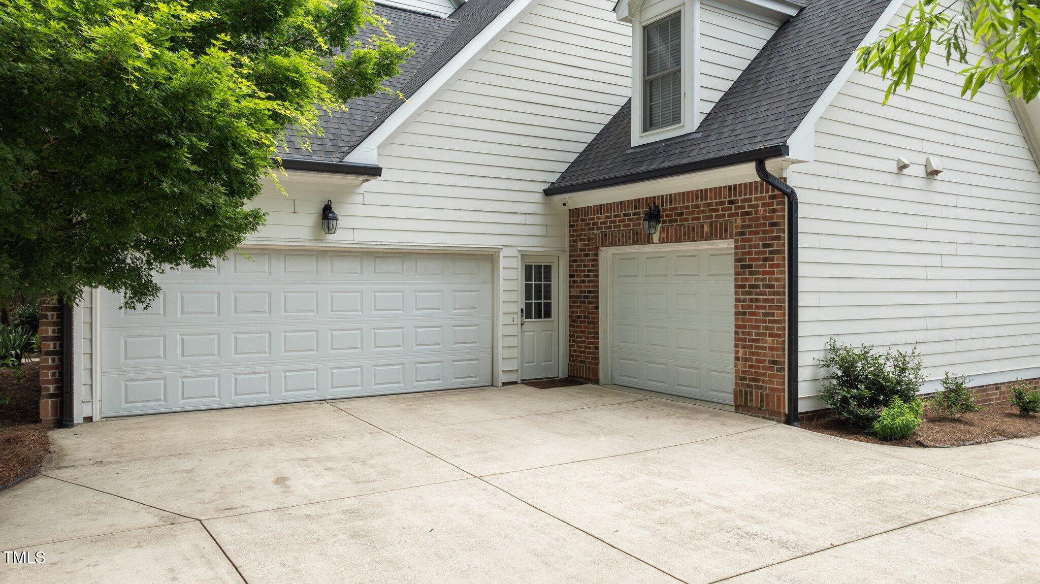 Wake Forest, North Carolina, 27587, United States, 4 Bedrooms Bedrooms, ,5 BathroomsBathrooms,Residential,For Sale,1817910