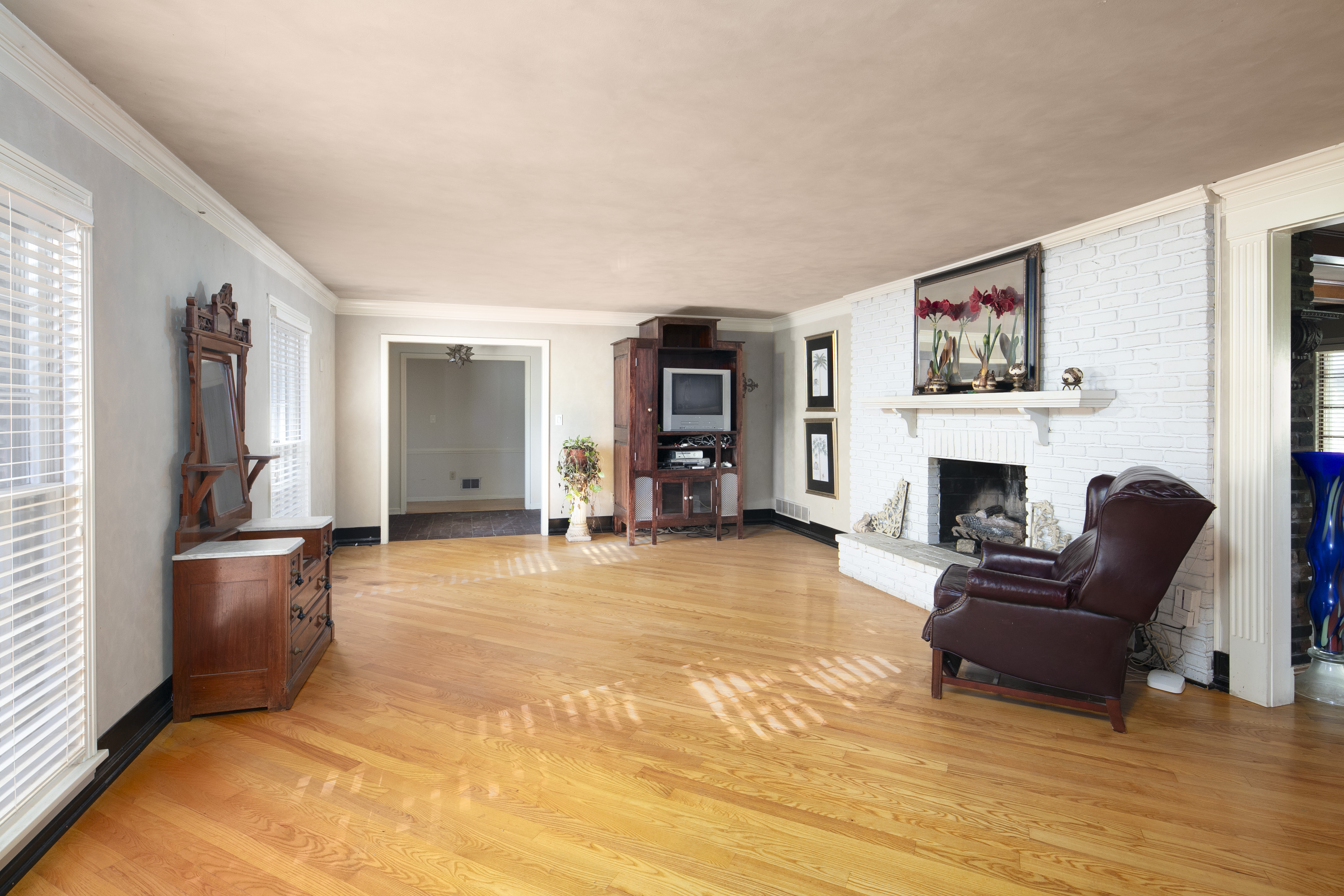  3577 Salisbury Drive - 物件實景