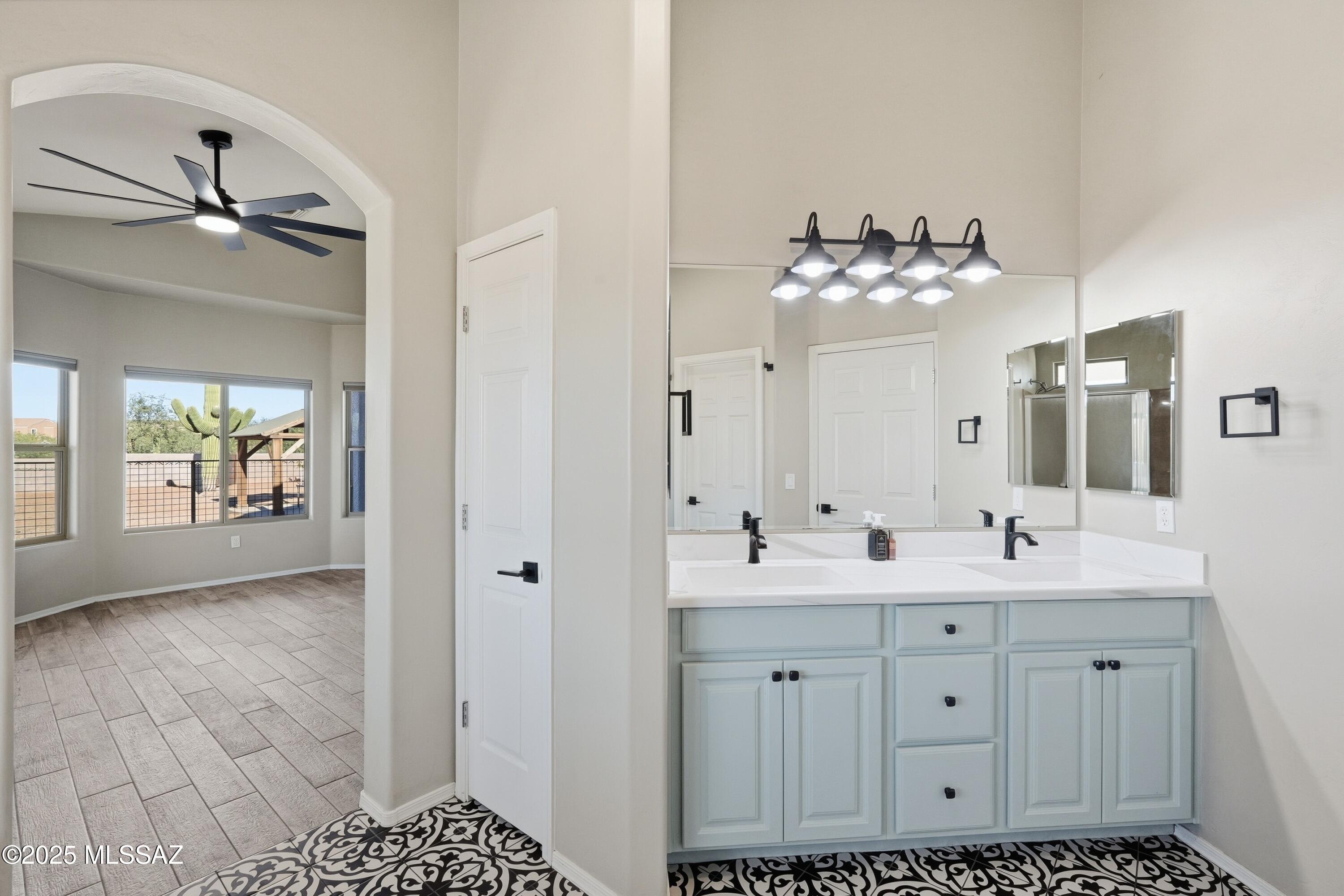 Sahuarita, Arizona, 85629, United States, 3 Bedrooms Bedrooms, ,2 BathroomsBathrooms,Residential,For Sale,1989505