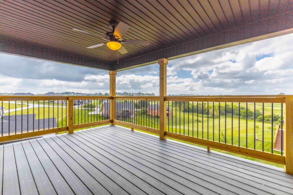 Richmond, Kentucky, 40475, United States, 5 Bedrooms Bedrooms, ,5 BathroomsBathrooms,Residential,For Sale,1881286