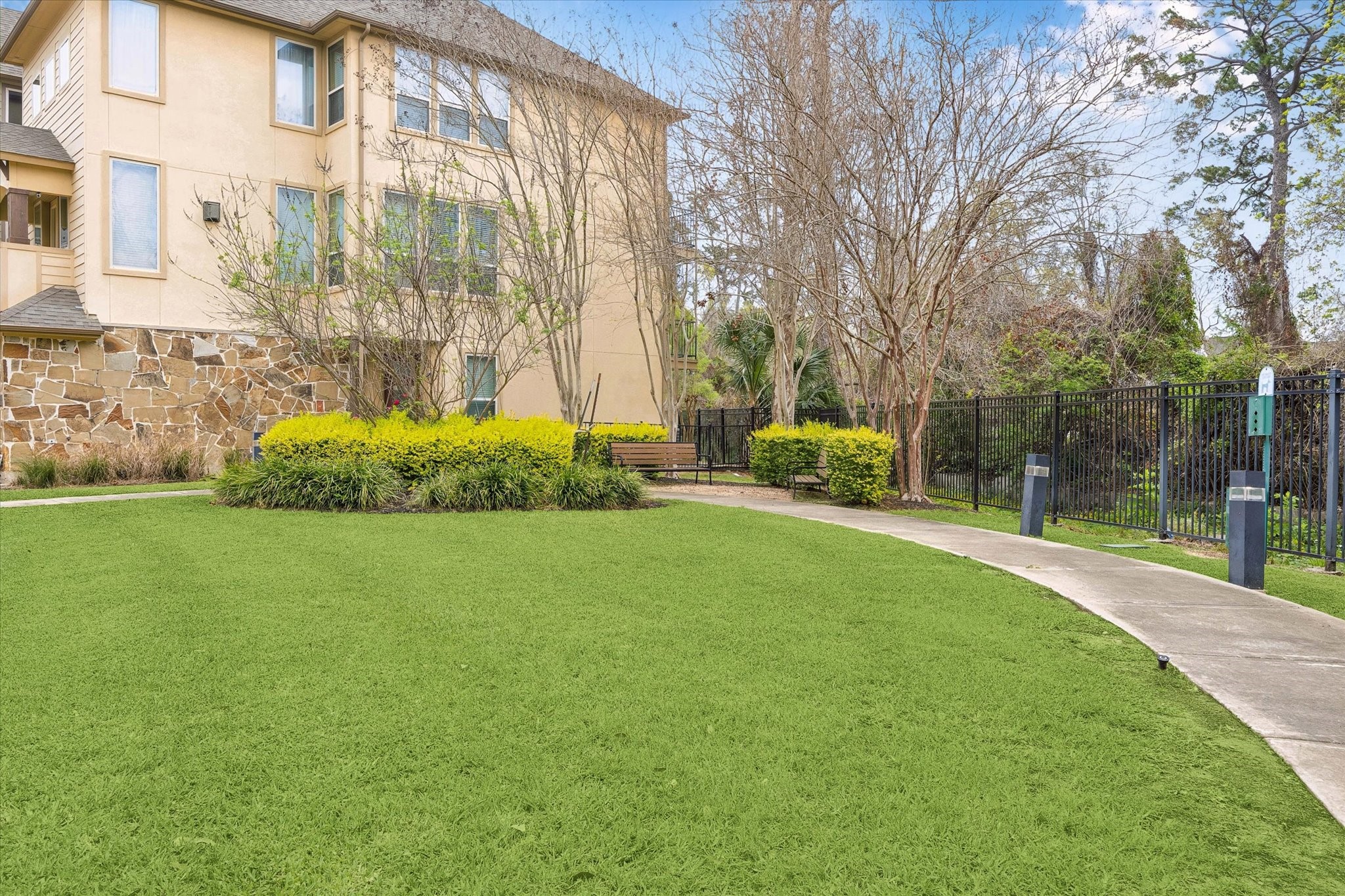  2611 Shady Woods Lane - 物件實景