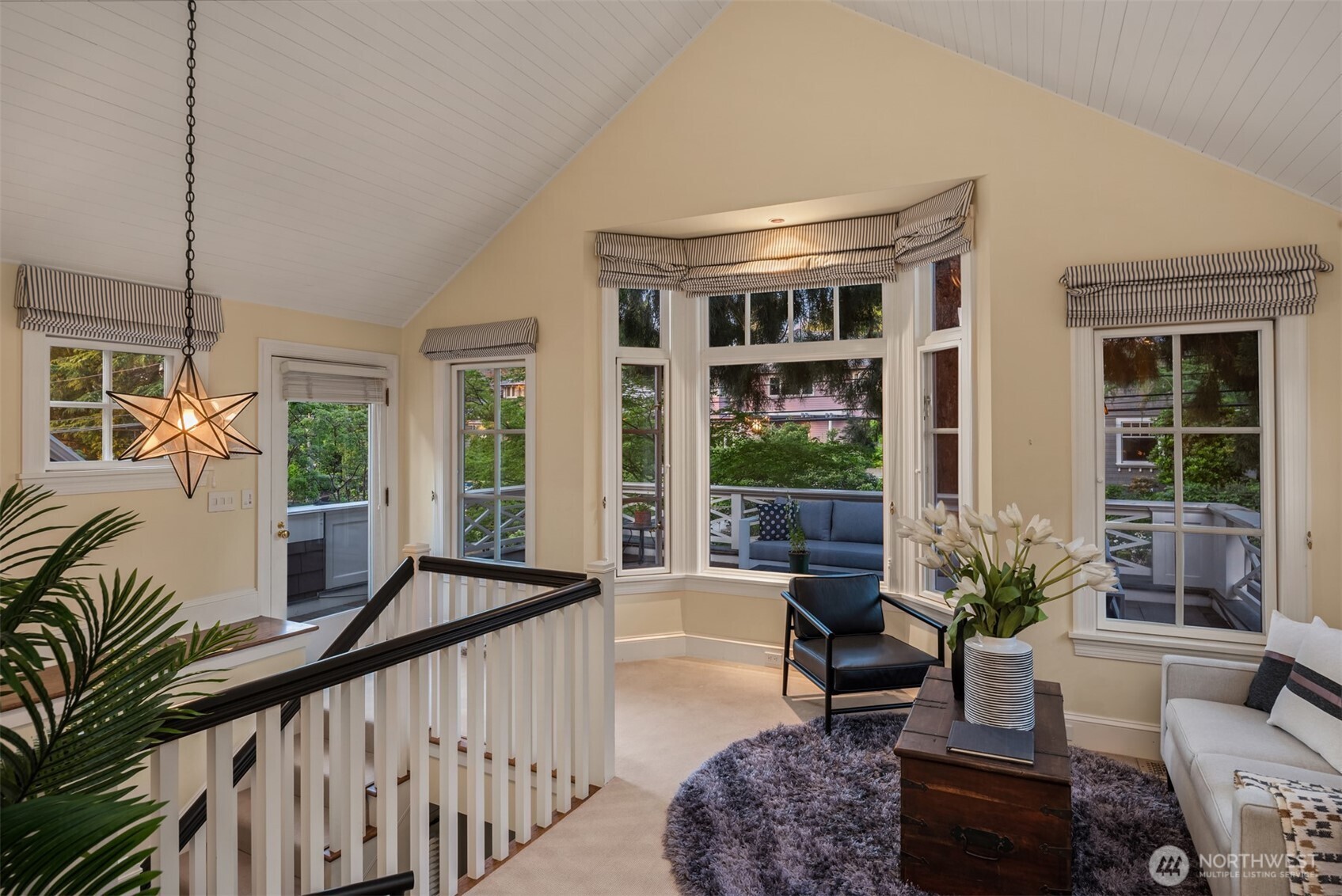Seattle, Washington, 98102, United States, 5 Bedrooms Bedrooms, ,6 BathroomsBathrooms,Residential,For Sale,1891180