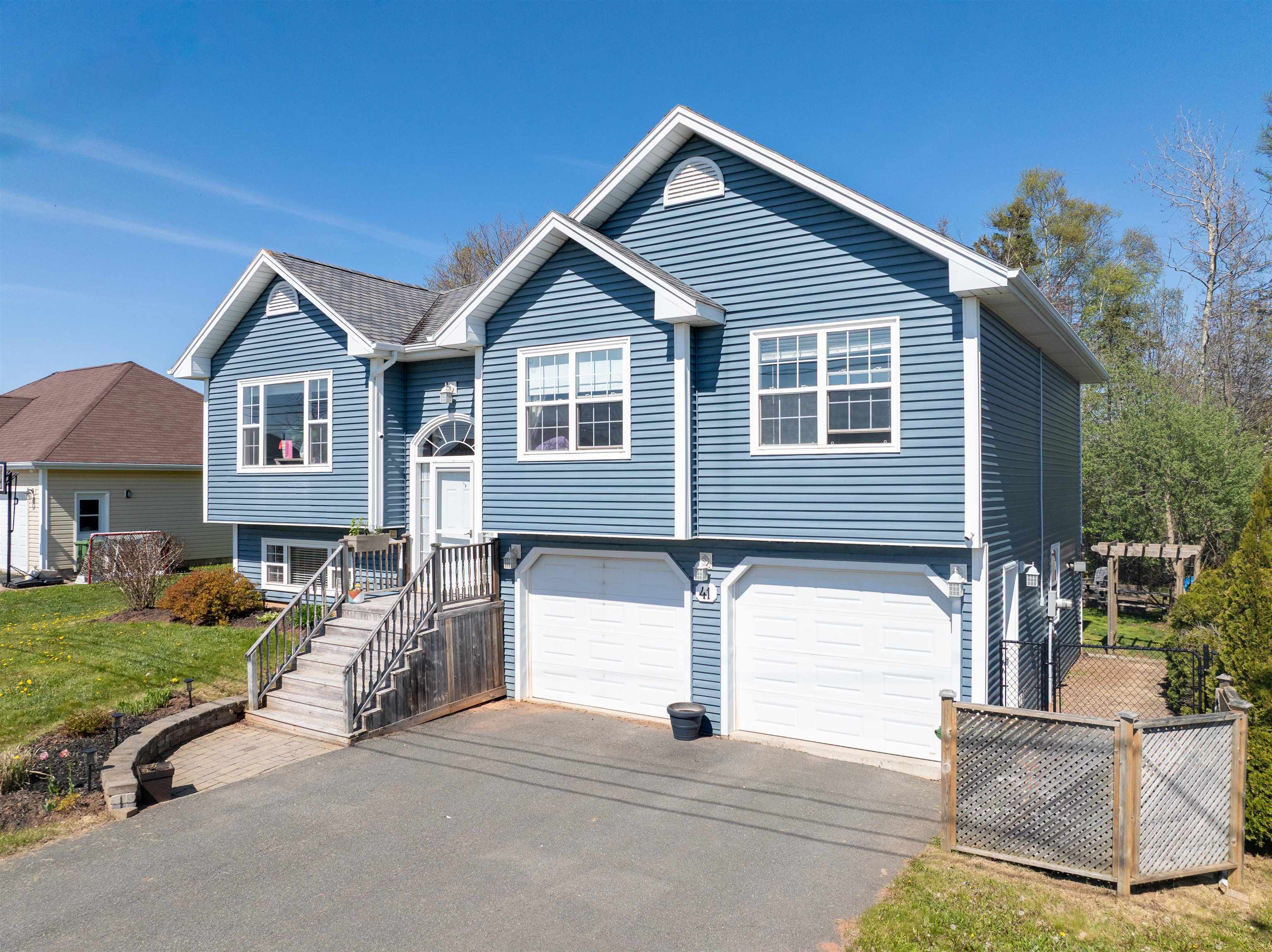 WEST ROYALTY, Prince Edward Island, C1E 2M3, CA, 4 Bedrooms Bedrooms, ,3 BathroomsBathrooms,Residential,For Sale,1875595