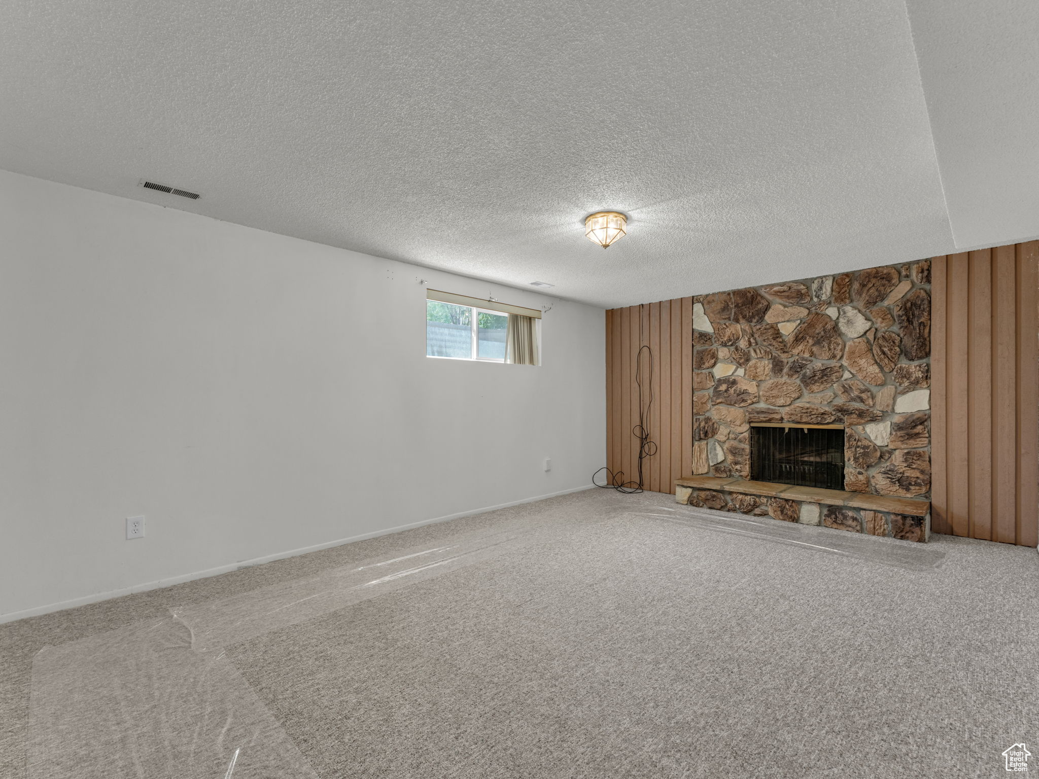 Taylorsville, Utah, 84129, United States, 4 Bedrooms Bedrooms, ,1 BathroomBathrooms,Residential,For Sale,1890353