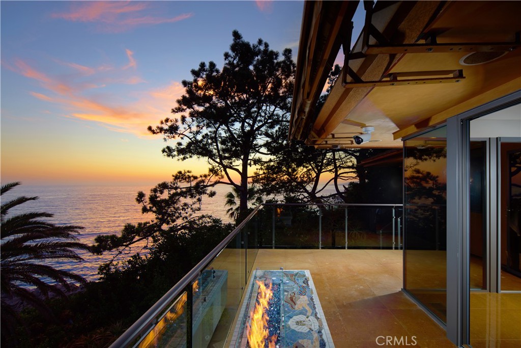 111 S La Senda Drive, Laguna Beach, California, 92651, United States, 4 Bedrooms Bedrooms, ,7 BathroomsBathrooms,Residential,For Sale,111 S La Senda Drive,1625085