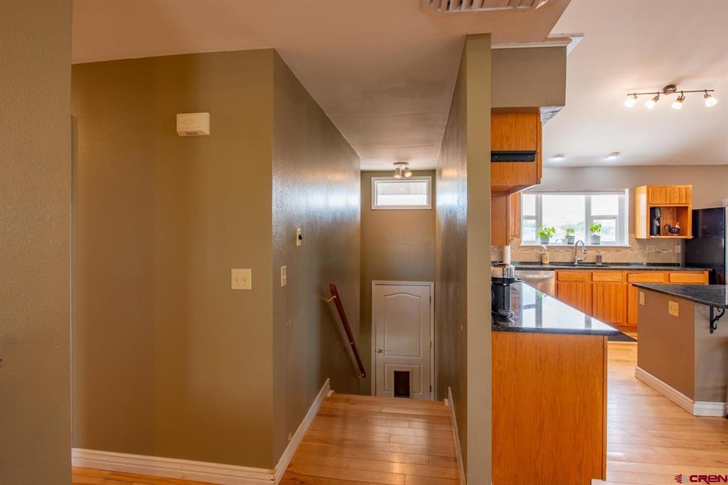 Austin, Colorado, 81410, United States, 4 Bedrooms Bedrooms, ,3 BathroomsBathrooms,Residential,For Sale,1976100