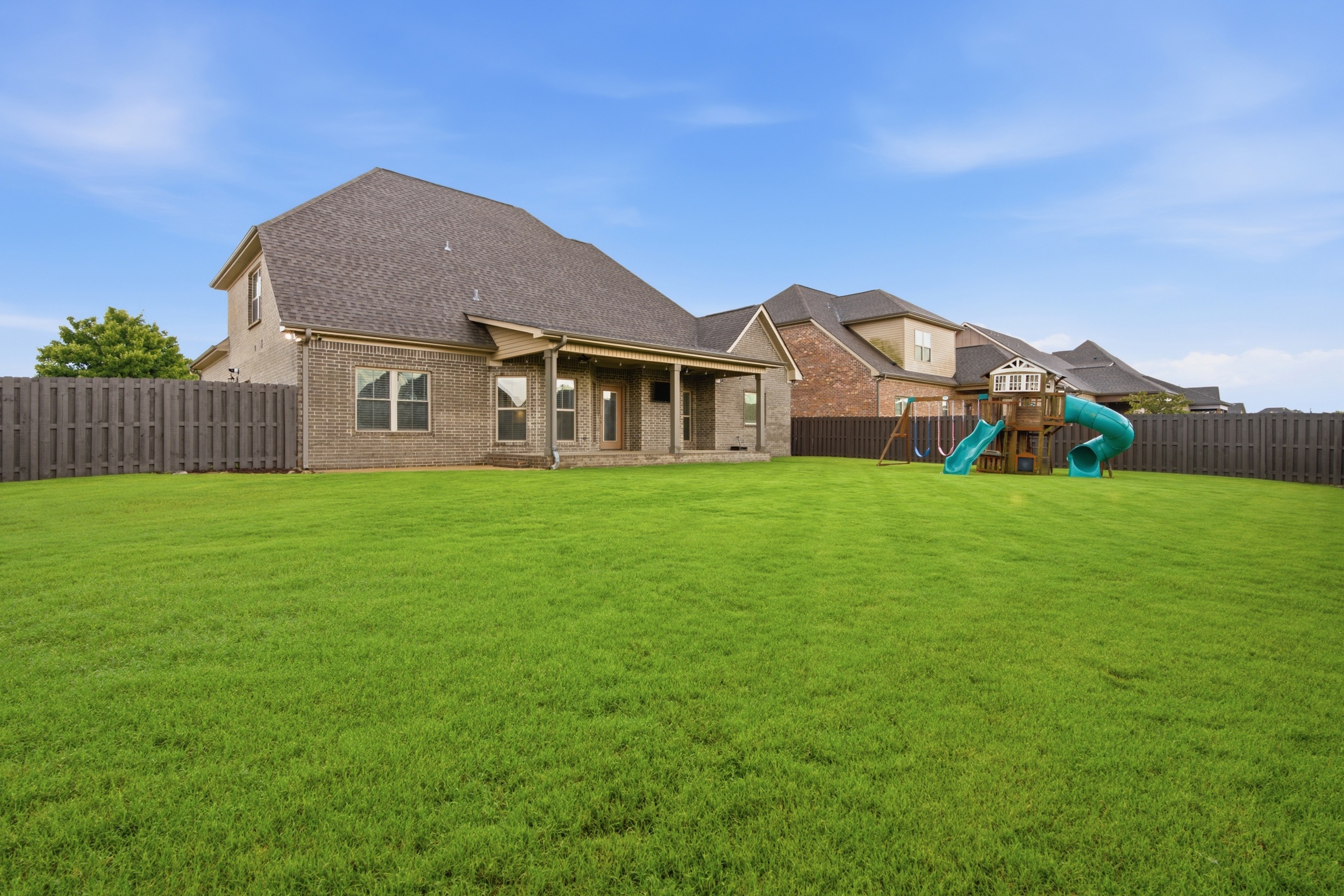  17429 Lochaber Drive - 物件實景
