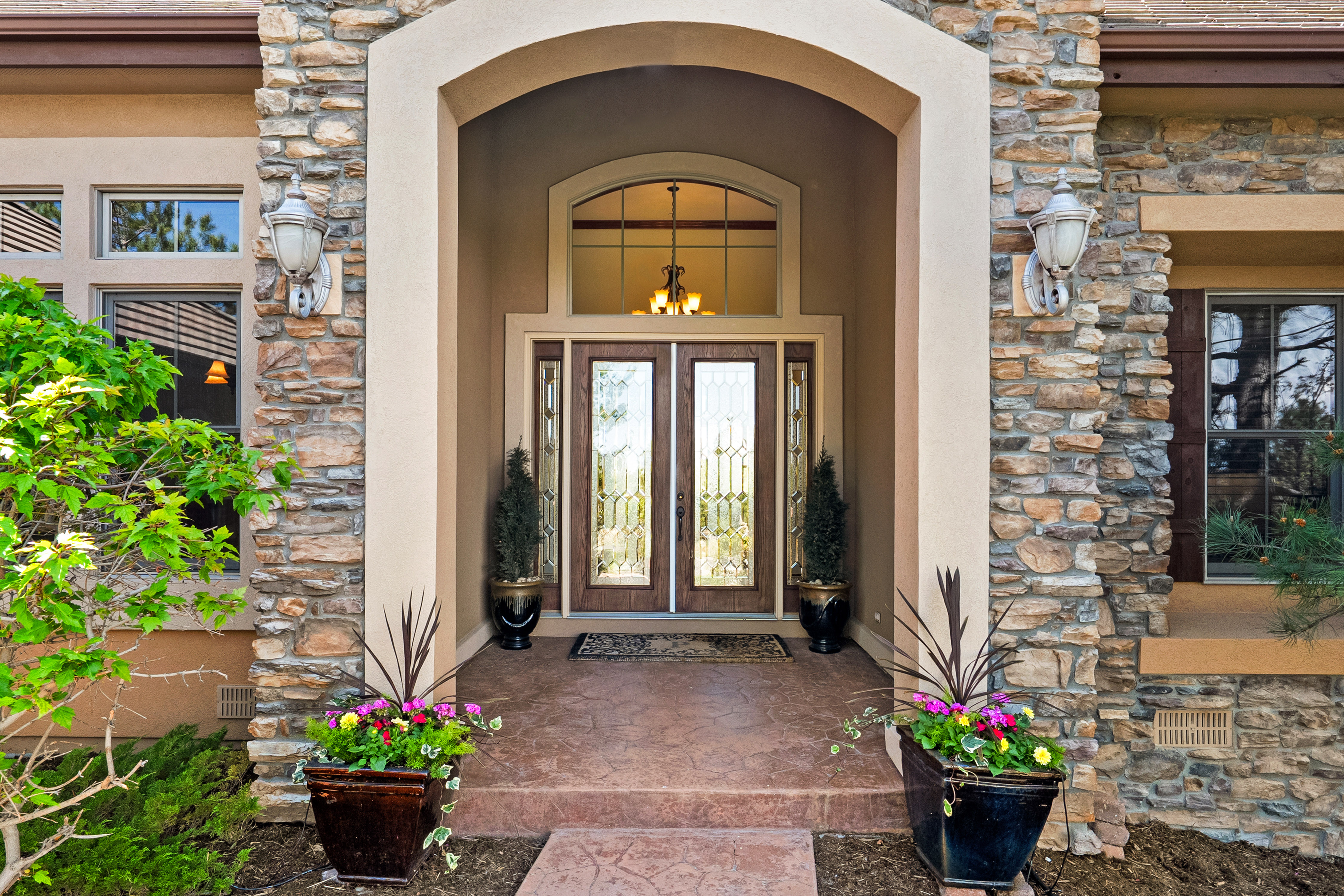  Exceptional ranch-style home in the prestigious gated golf course community - 物件實景