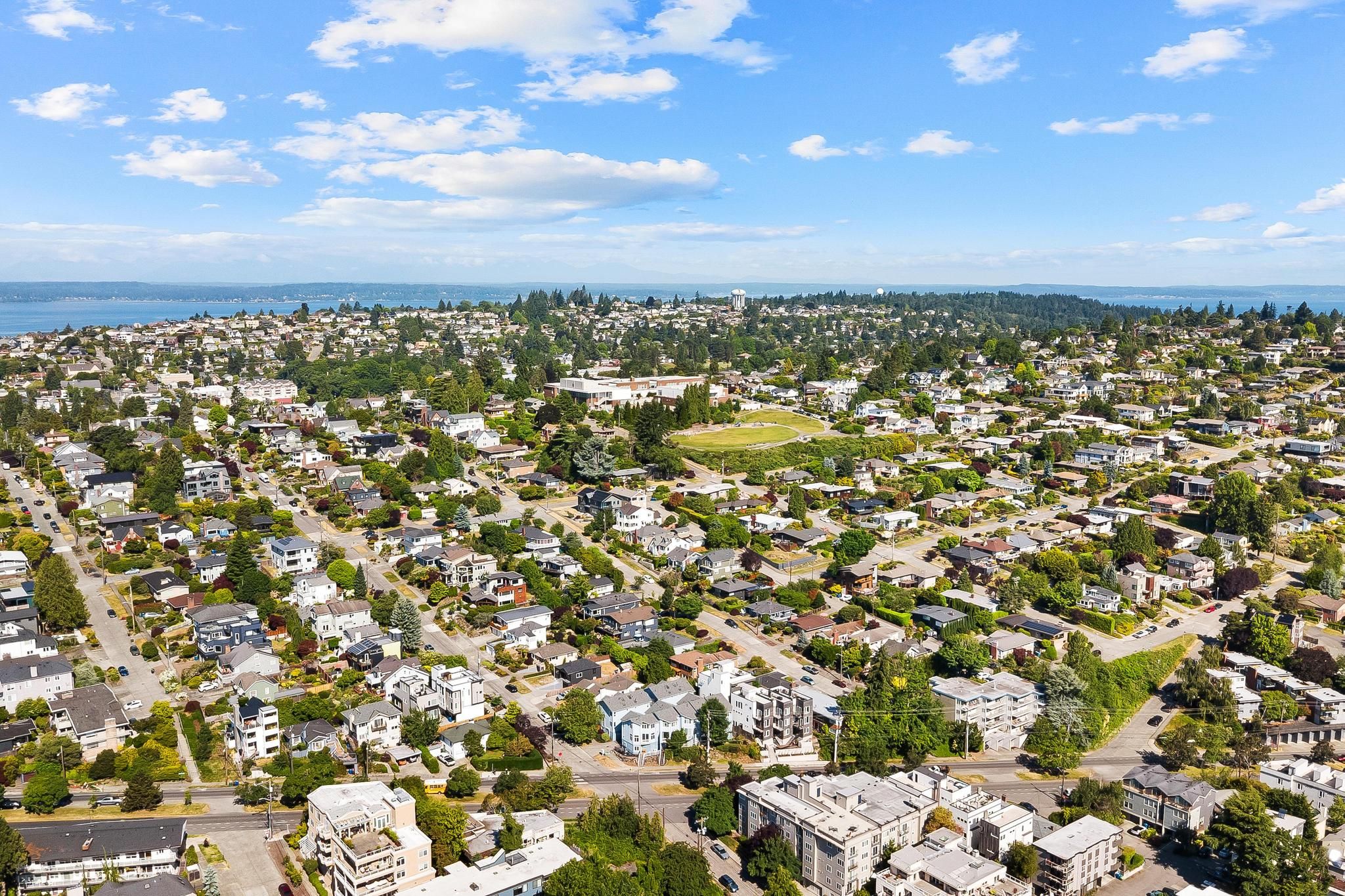  2400 West Boston St, Seattle, WA 98199 - 物件實景