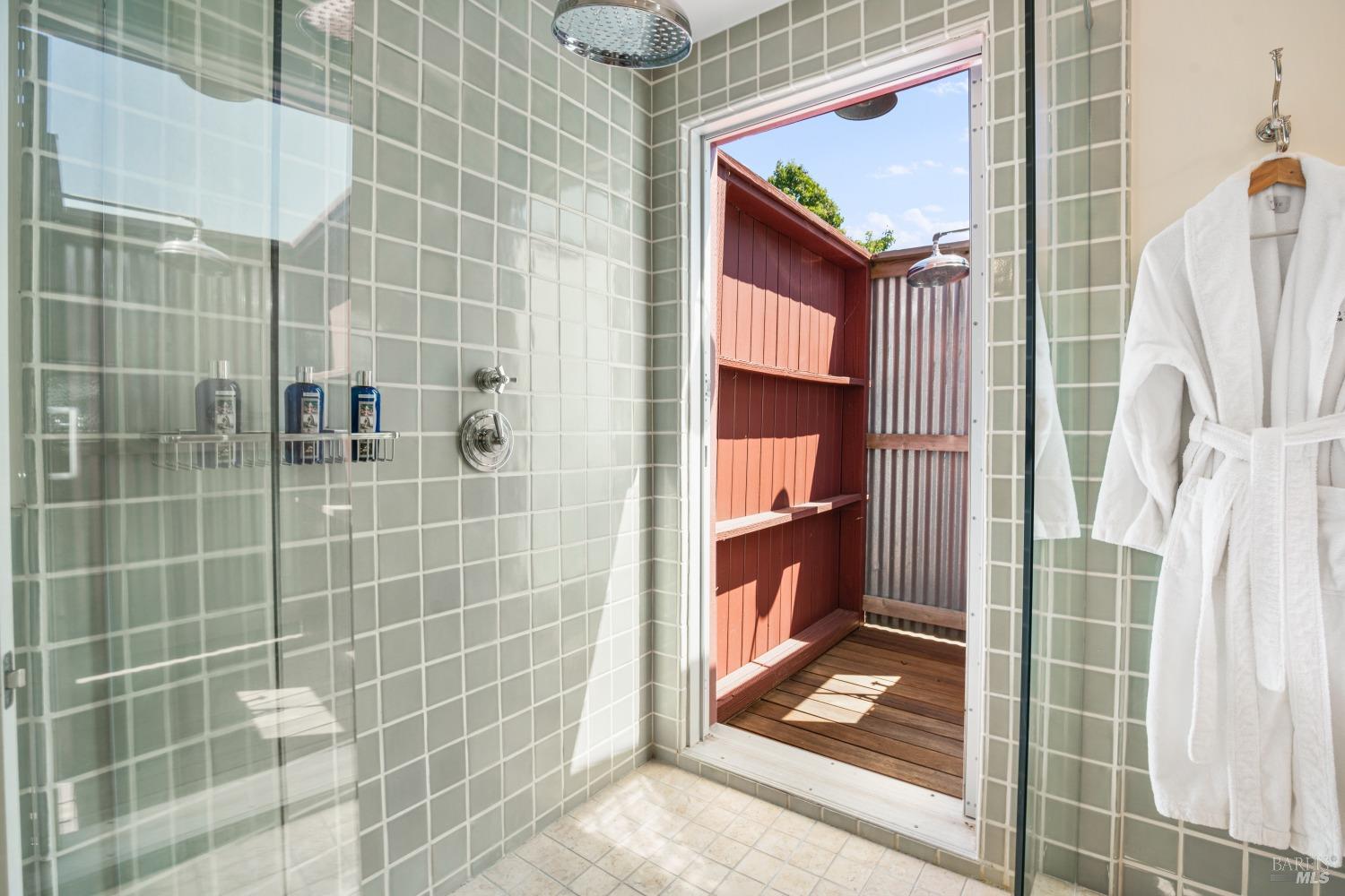Napa, California, 94559, United States, 3 Bedrooms Bedrooms, ,4 BathroomsBathrooms,Residential,For Sale,1796992