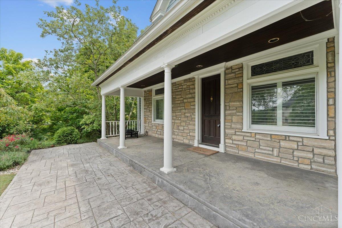 Cincinnati, Ohio, 45226, United States, 3 Bedrooms Bedrooms, ,2 BathroomsBathrooms,Residential,For Sale,1911951