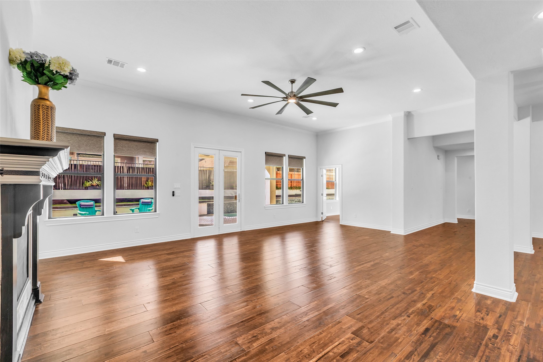 Montgomery, Texas, 77356, United States, 4 Bedrooms Bedrooms, ,4 BathroomsBathrooms,Residential,For Sale,1989198