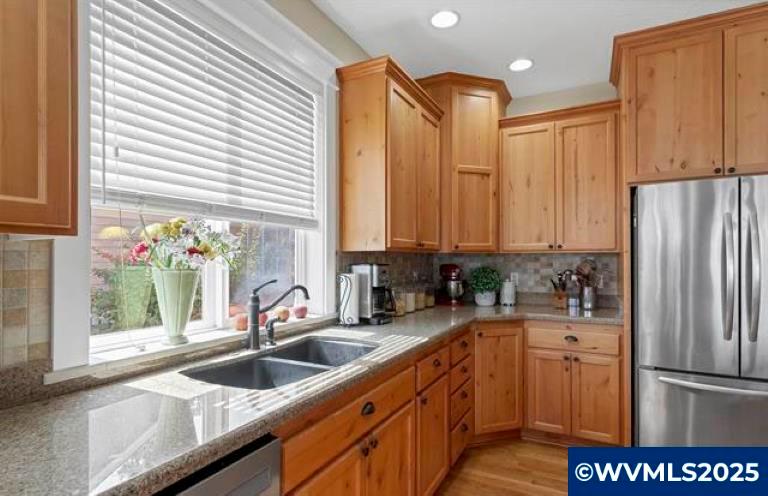 Salem, Oregon, 97306, United States, 4 Bedrooms Bedrooms, ,3 BathroomsBathrooms,Residential,For Sale,1989443