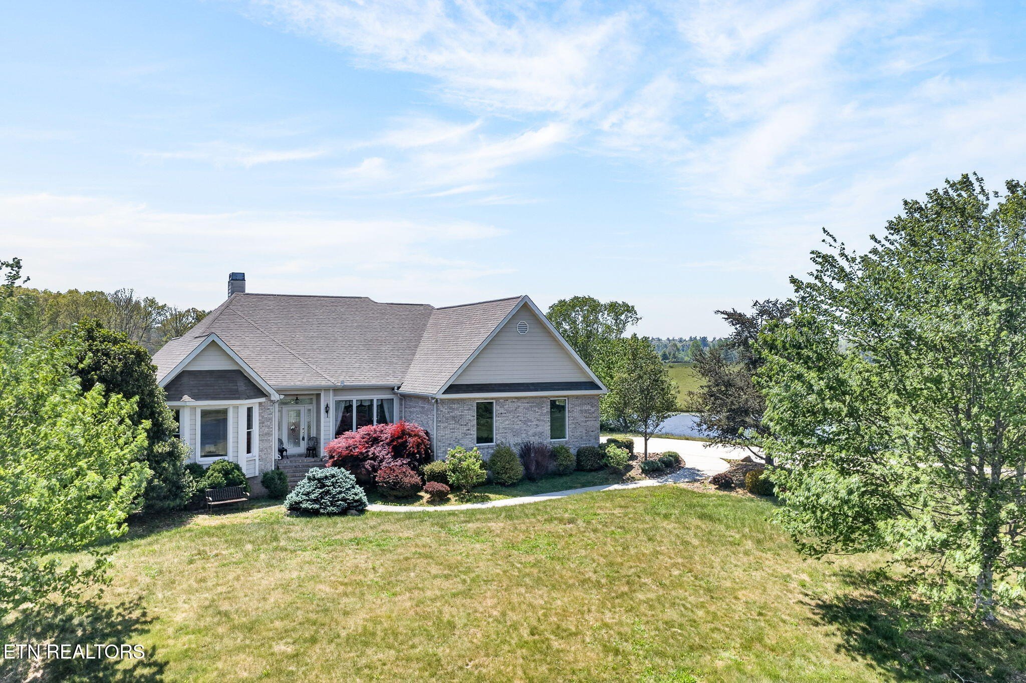 Deer Lodge, Tennessee, 37726, United States, 3 Bedrooms Bedrooms, ,4 BathroomsBathrooms,Residential,For Sale,1996492