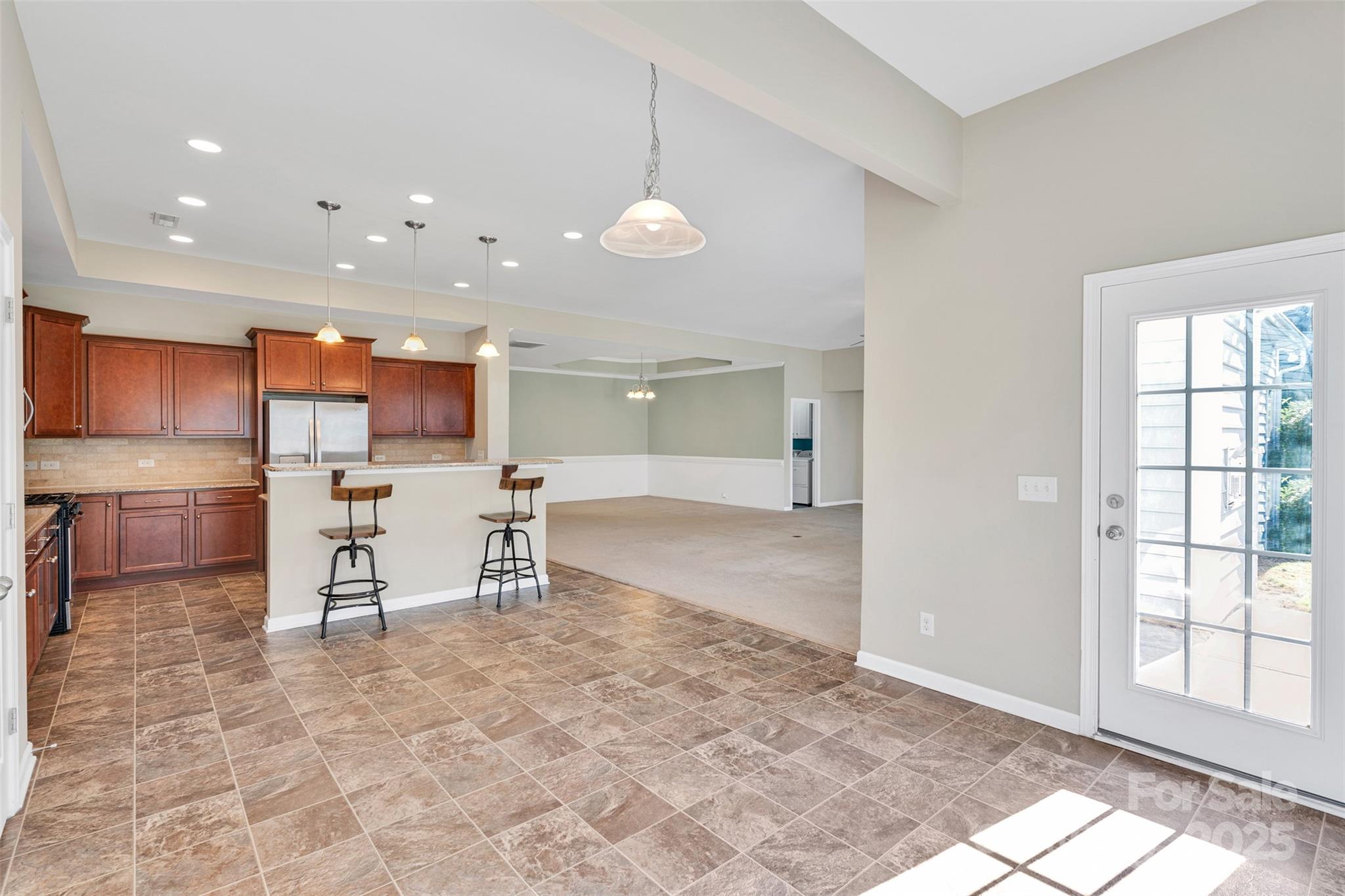 Charlotte, North Carolina, 28278, United States, 3 Bedrooms Bedrooms, ,2 BathroomsBathrooms,Residential,For Sale,1948260