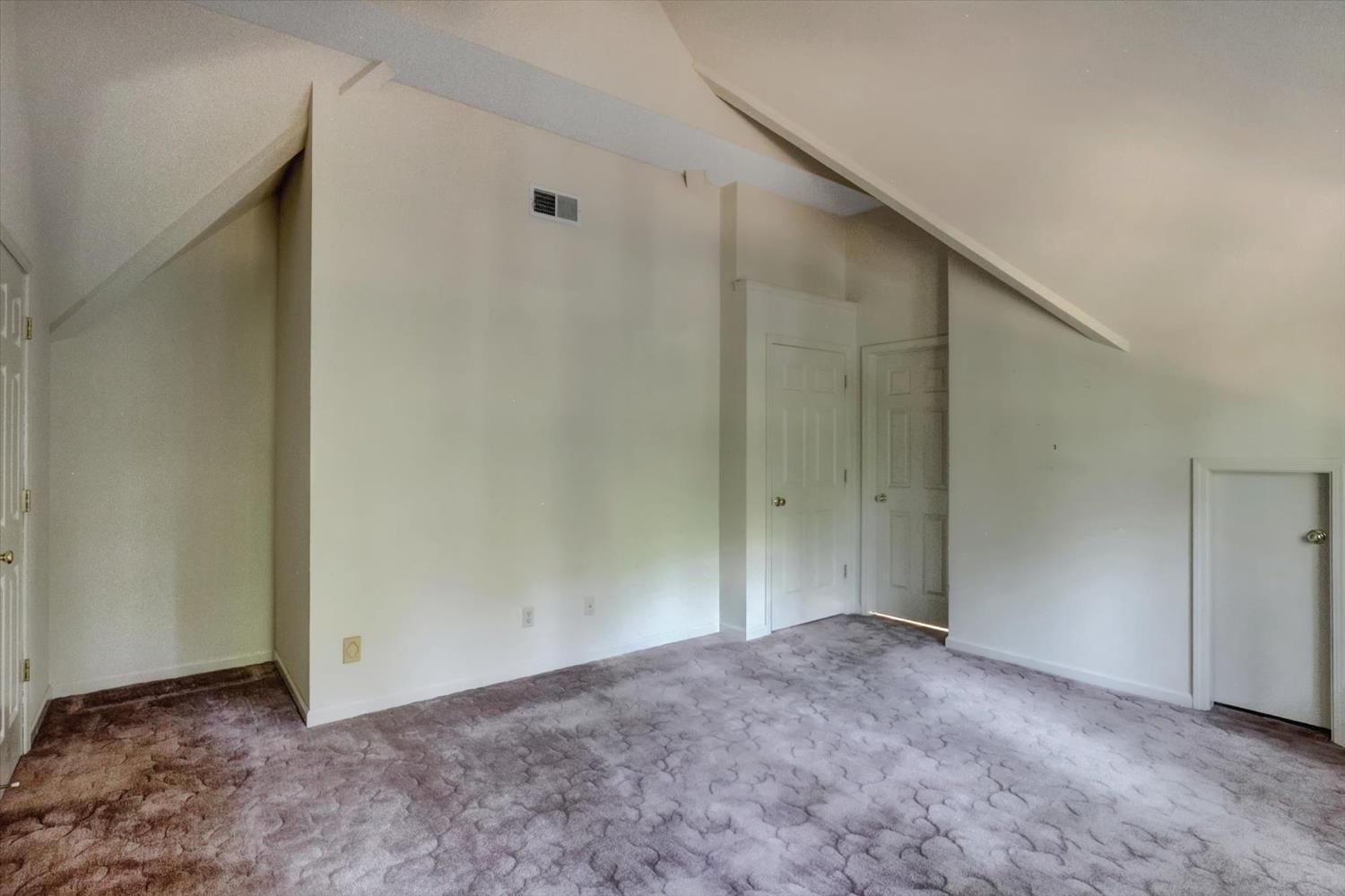 Nevada City, California, 95959, United States, 4 Bedrooms Bedrooms, ,3 BathroomsBathrooms,Residential,For Sale,1942290