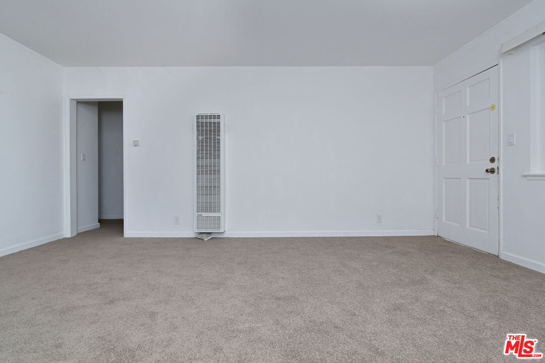 Northridge, California, 91325, United States, 41 Bedrooms Bedrooms, ,Residential,For Sale,1877595