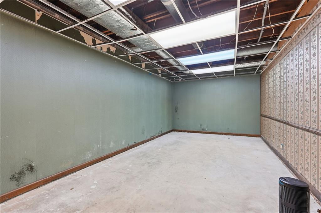 Lilburn, Georgia, 30047, United States, 4 Bedrooms Bedrooms, ,3 BathroomsBathrooms,Residential,For Sale,2005288