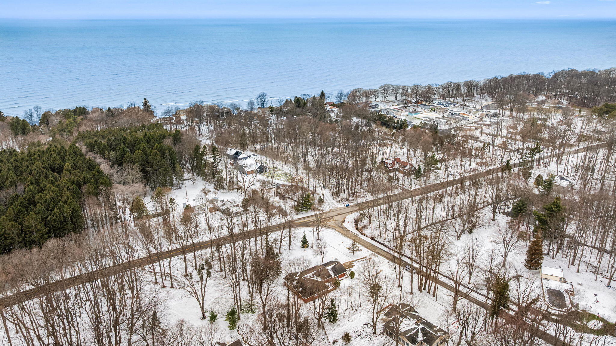 Fennville, Michigan, 49408, United States, 3 Bedrooms Bedrooms, ,2 BathroomsBathrooms,Residential,For Sale,2027985