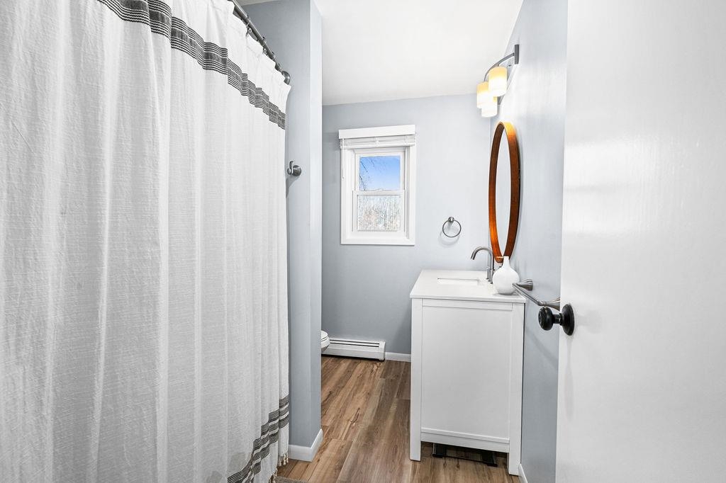 Duluth, Minnesota, 55803, United States, 4 Bedrooms Bedrooms, ,1 BathroomBathrooms,Residential,For Sale,1987307