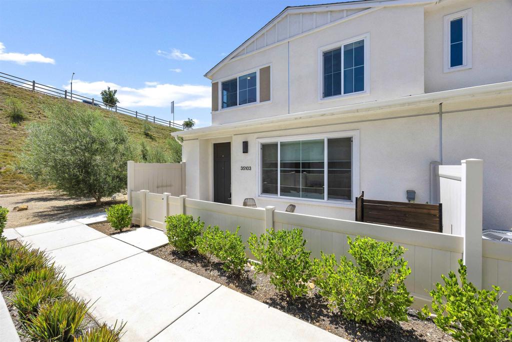 Fallbrook, California, 92028, United States, 4 Bedrooms Bedrooms, ,3 BathroomsBathrooms,Residential,For Sale,1915876