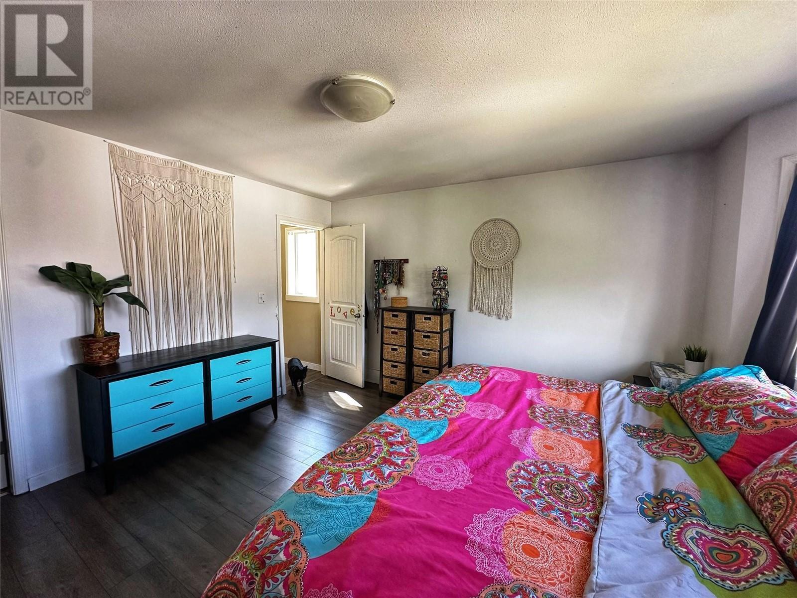 VERNON, British Columbia, V1H 1Z5, CA, 3 Bedrooms Bedrooms, ,2 BathroomsBathrooms,Residential,For Sale,1913509