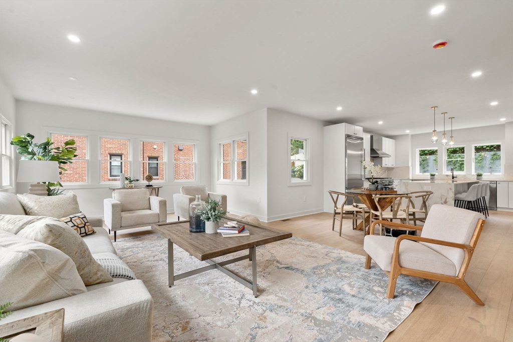 Brookline, Massachusetts, 02445, United States, 5 Bedrooms Bedrooms, ,5 BathroomsBathrooms,Residential,For Sale,1940156