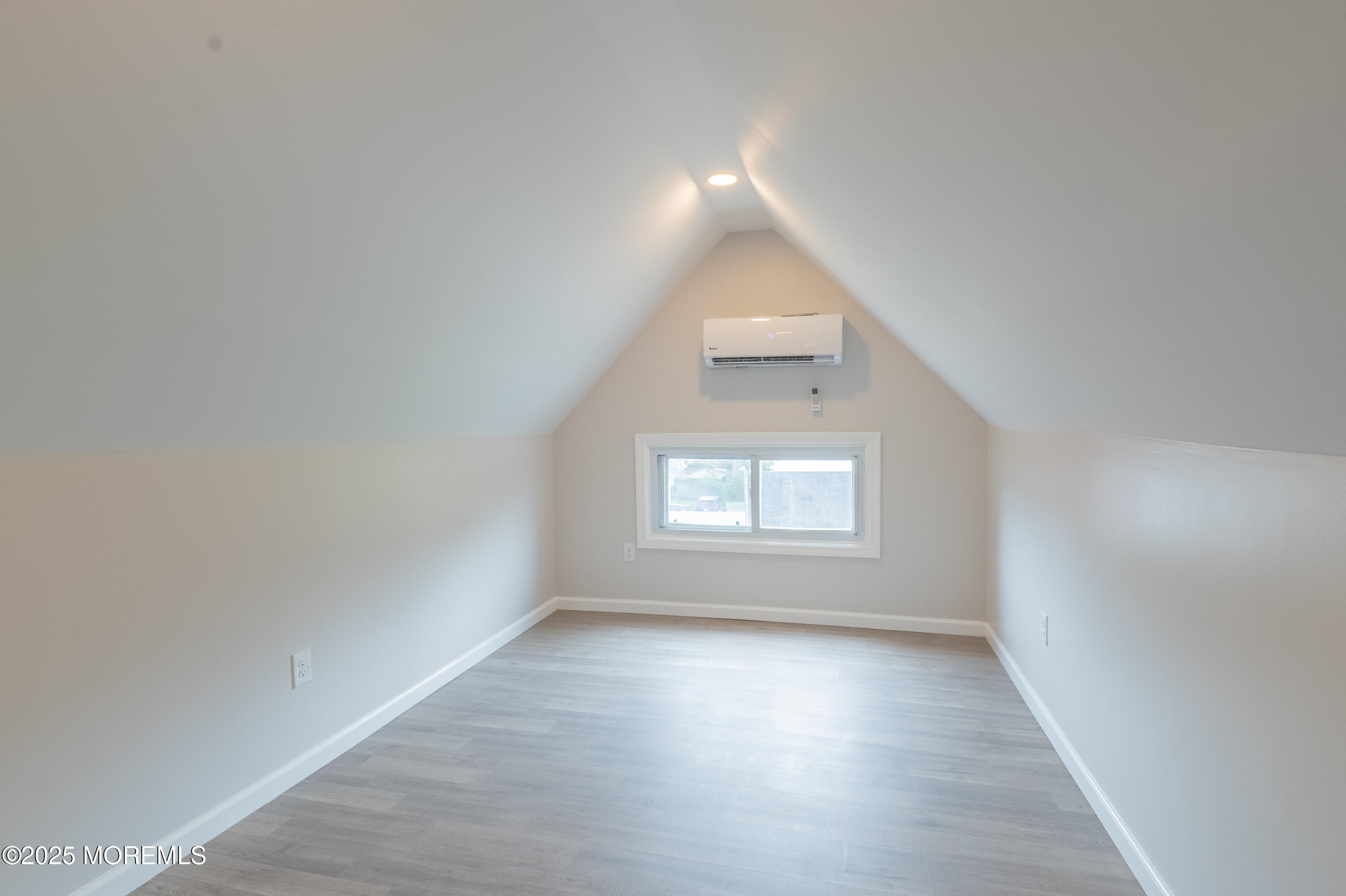 Englishtown, New Jersey, 07726, United States, 6 Bedrooms Bedrooms, ,4 BathroomsBathrooms,Residential,For Sale,1908199